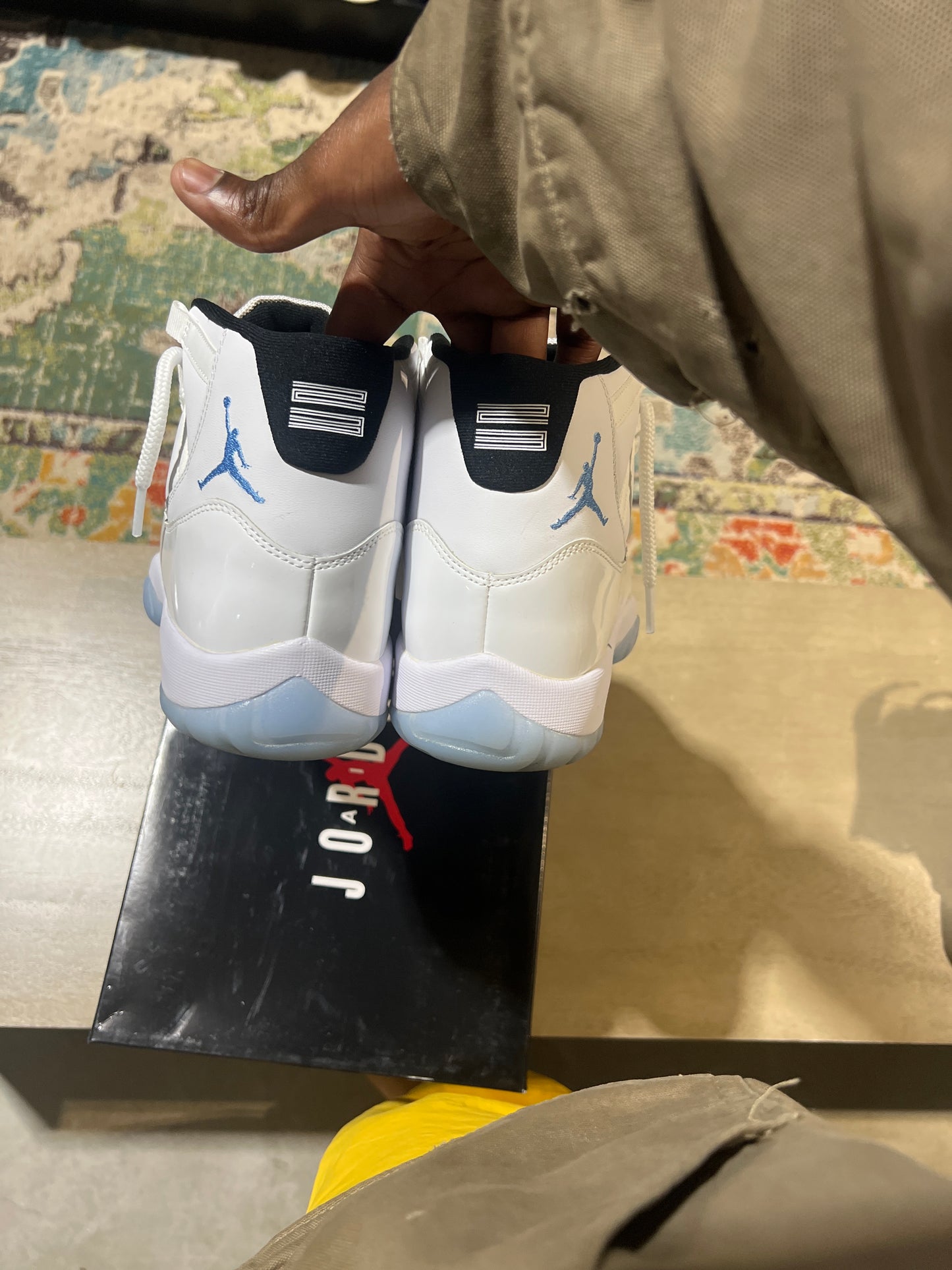 Jordan 11 legend blue used sz 10