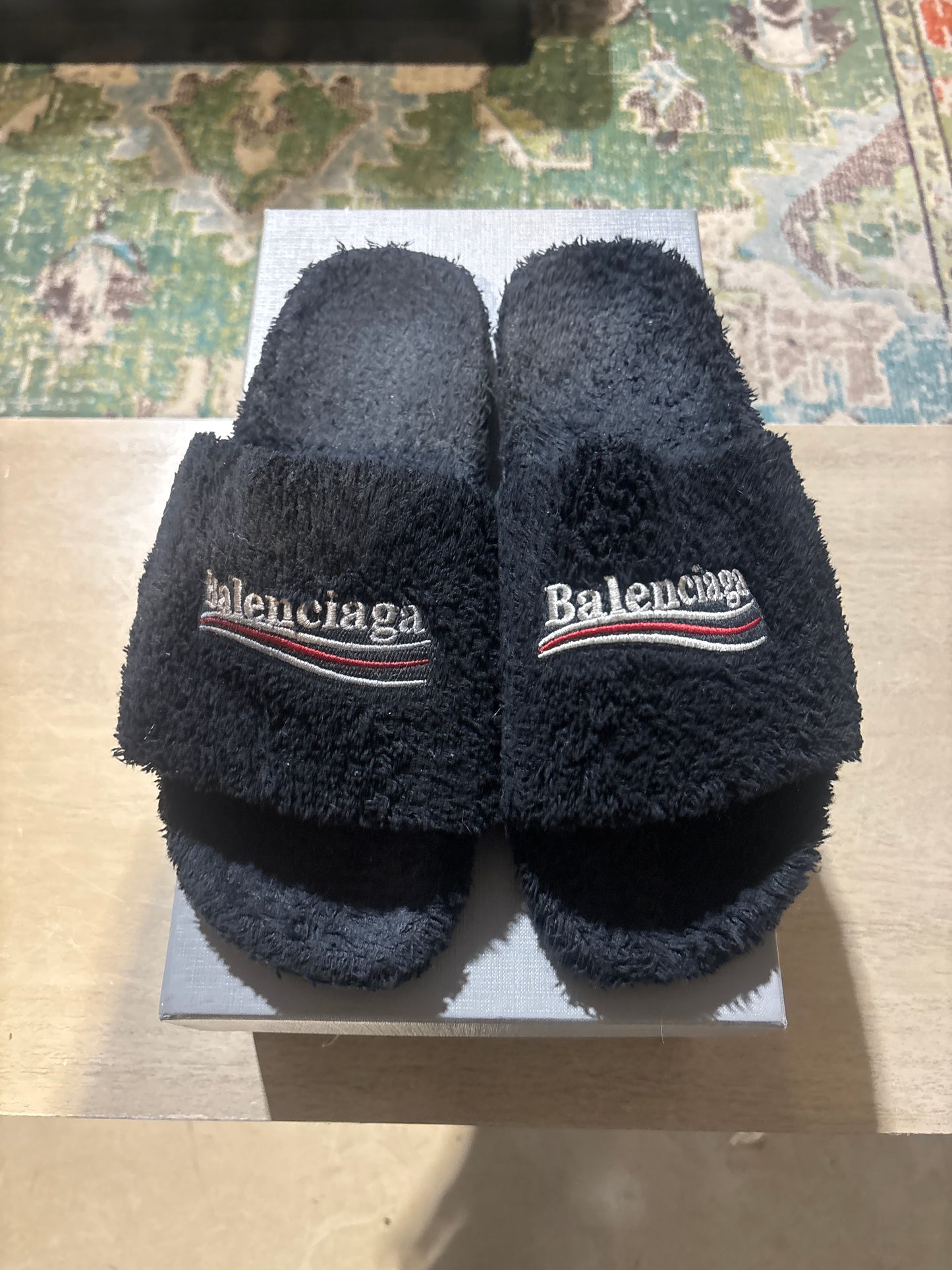 Balenciaga Furry slides used sz 12