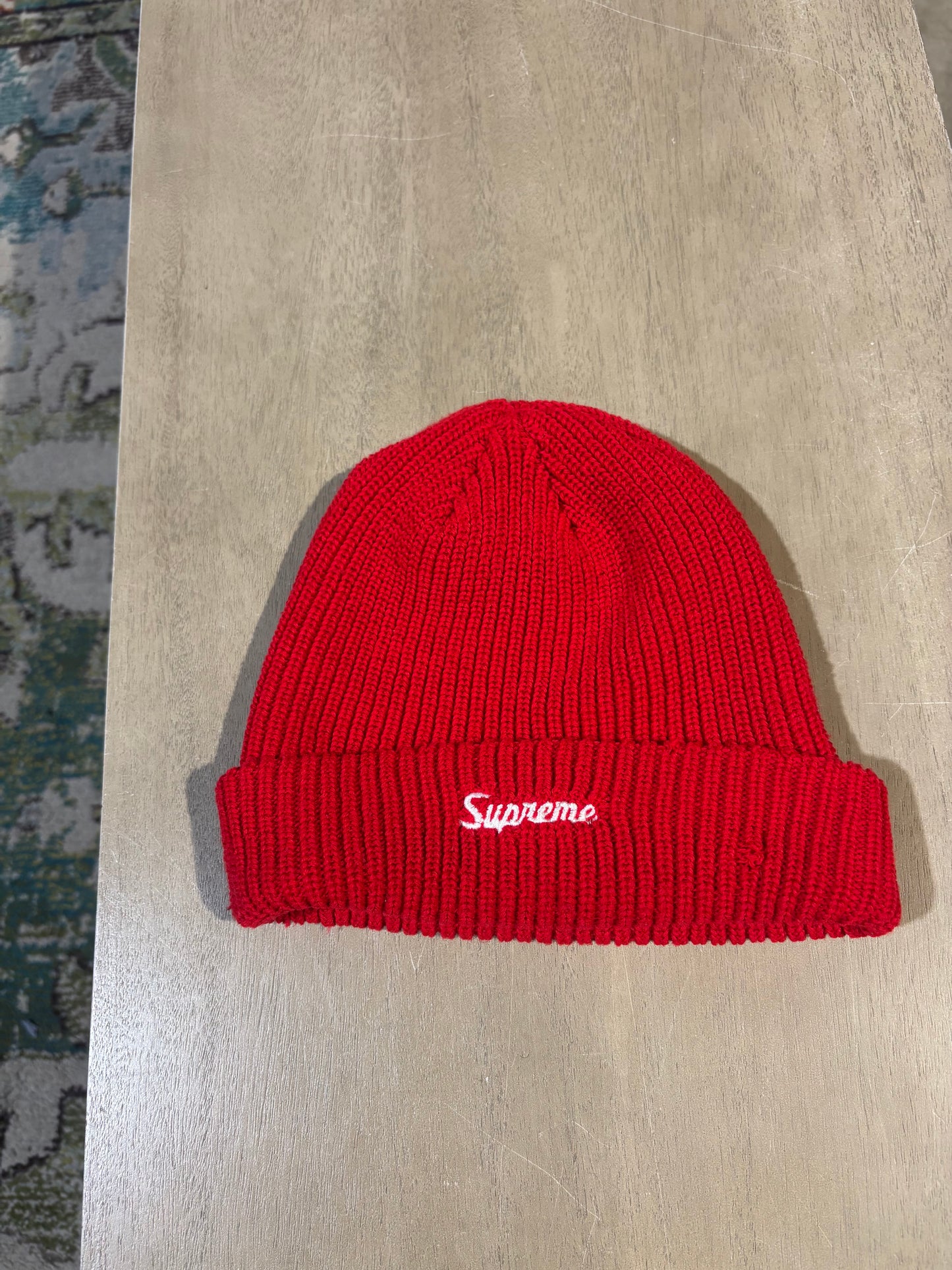 Supreme loose gauge beanie red