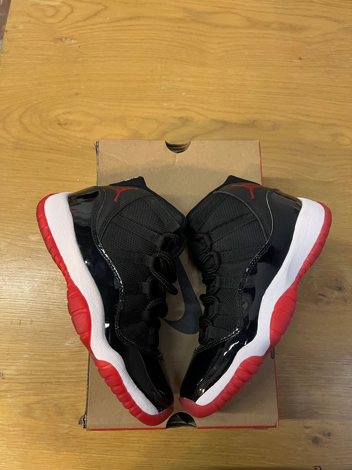 Jordan 11 Retro Playoffs Bred (2019) (GS) - Pre-Owned
