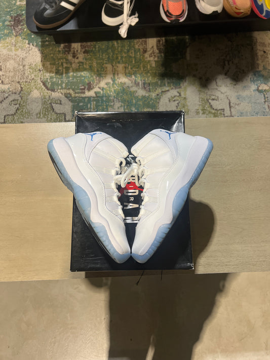 Jordan 11 legend blue sz 5Y used