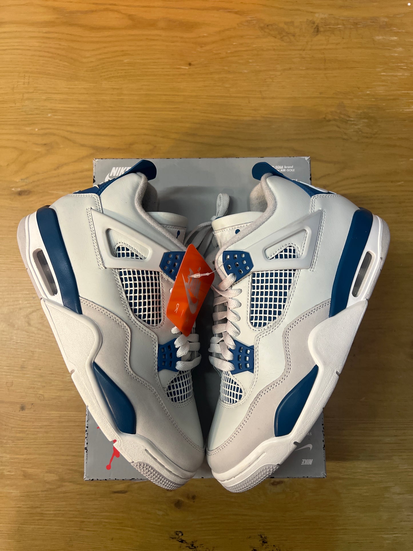 AIR JORDAN 4 RETRO MILITARY BLUE 2024 USED SIZE 8.5