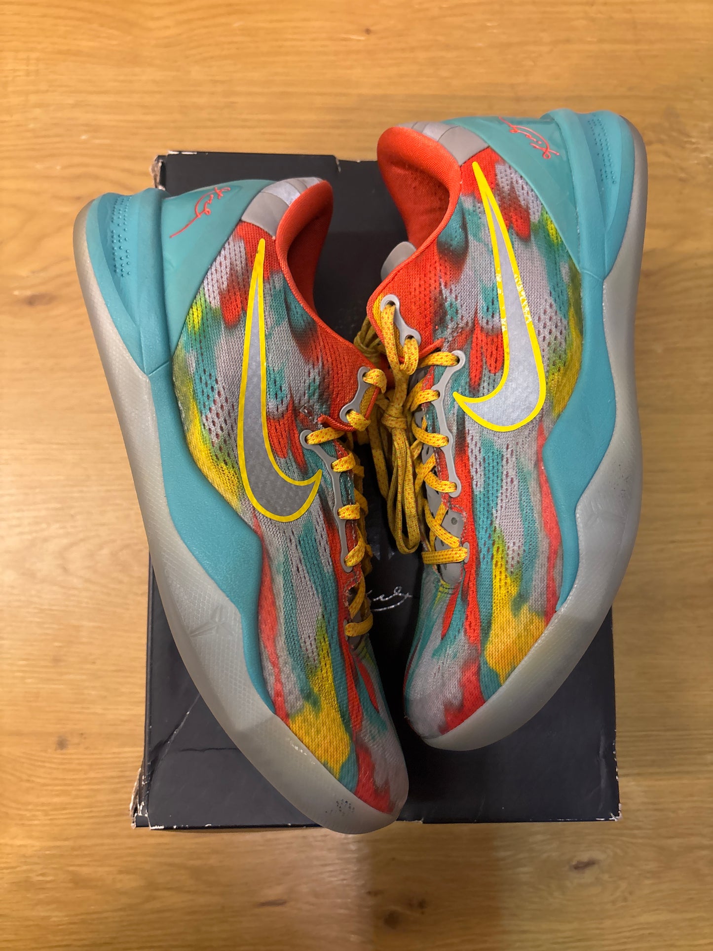 KOBE 8 VENICE BEACH 2024 USED SZ 9.5