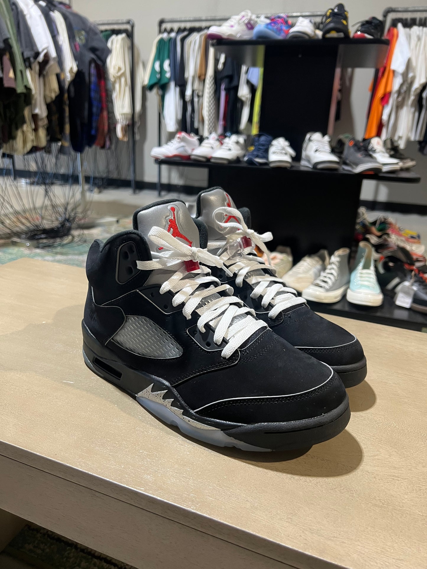 JORDAN 5 METALLIC 2025 USED SZ 8.5 NB