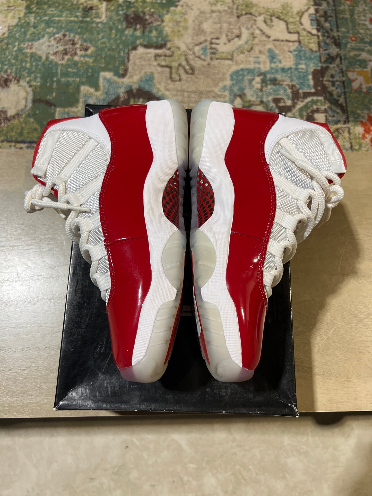Jordan 11 Cherry Used Sz 9