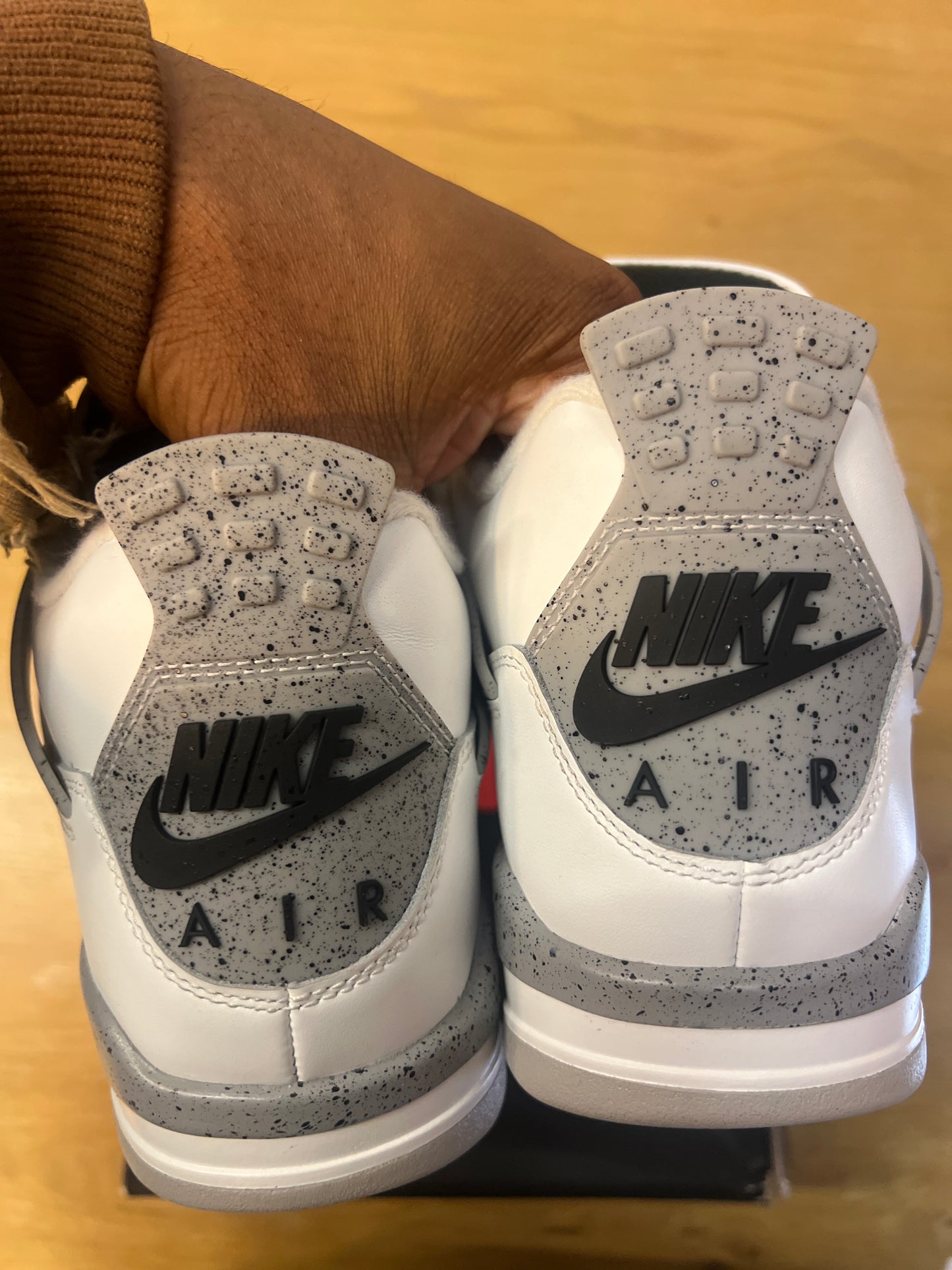 Jordan 4 White cement used Sz 8.5