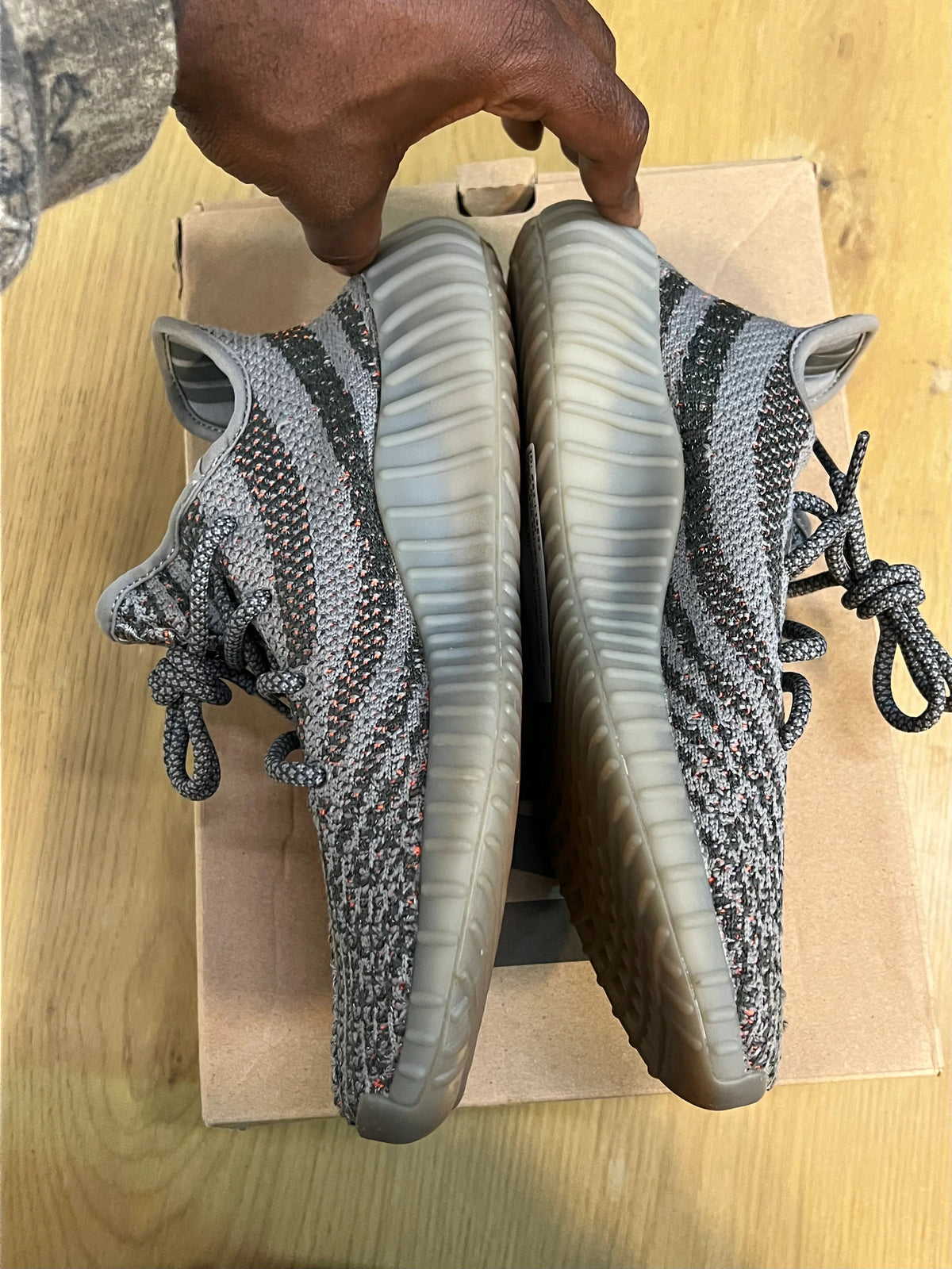adidas Yeezy Boost 350 V2 Beluga Reflective - Pre-Owned