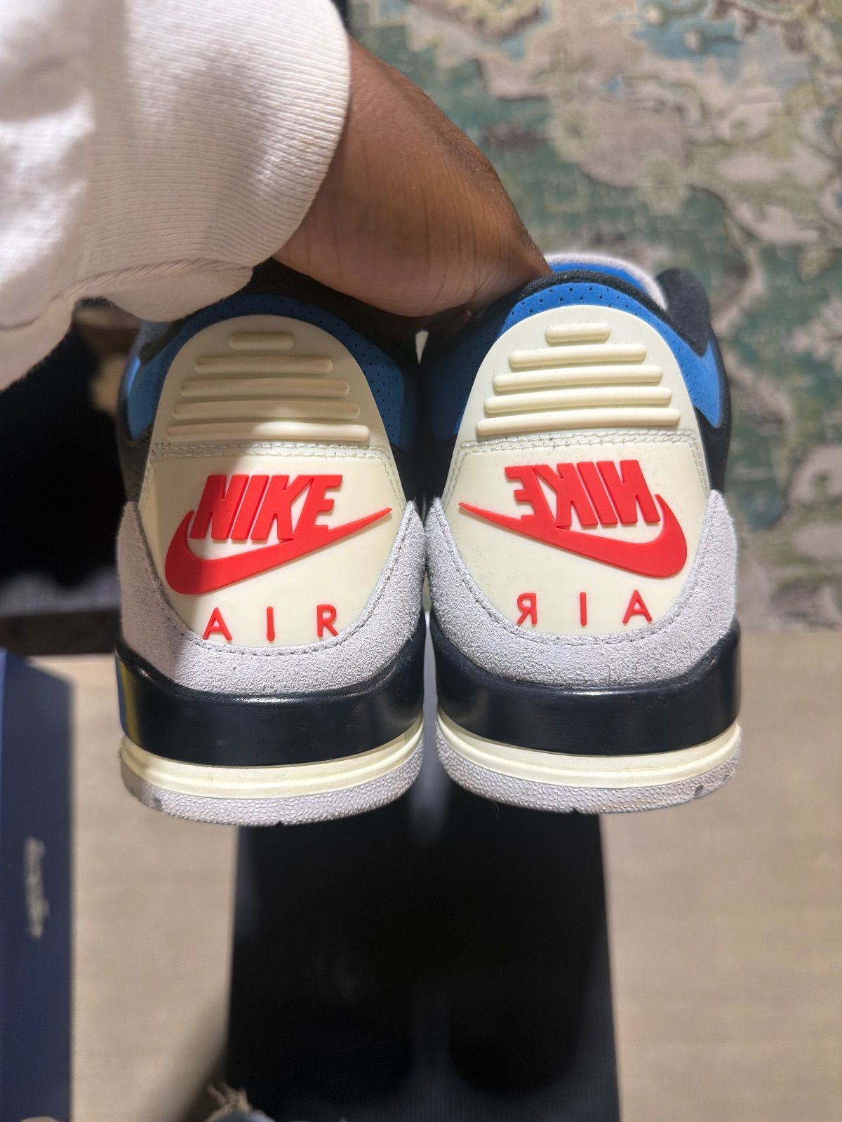 Jordan 3 Retro OG Rare Air - Pre-Owned