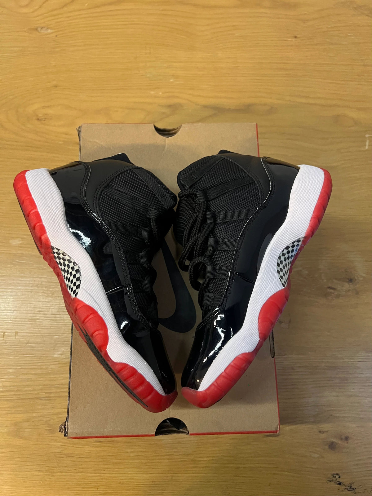 Jordan 11 Retro Playoffs Bred (2019) (GS) - Pre-Owned