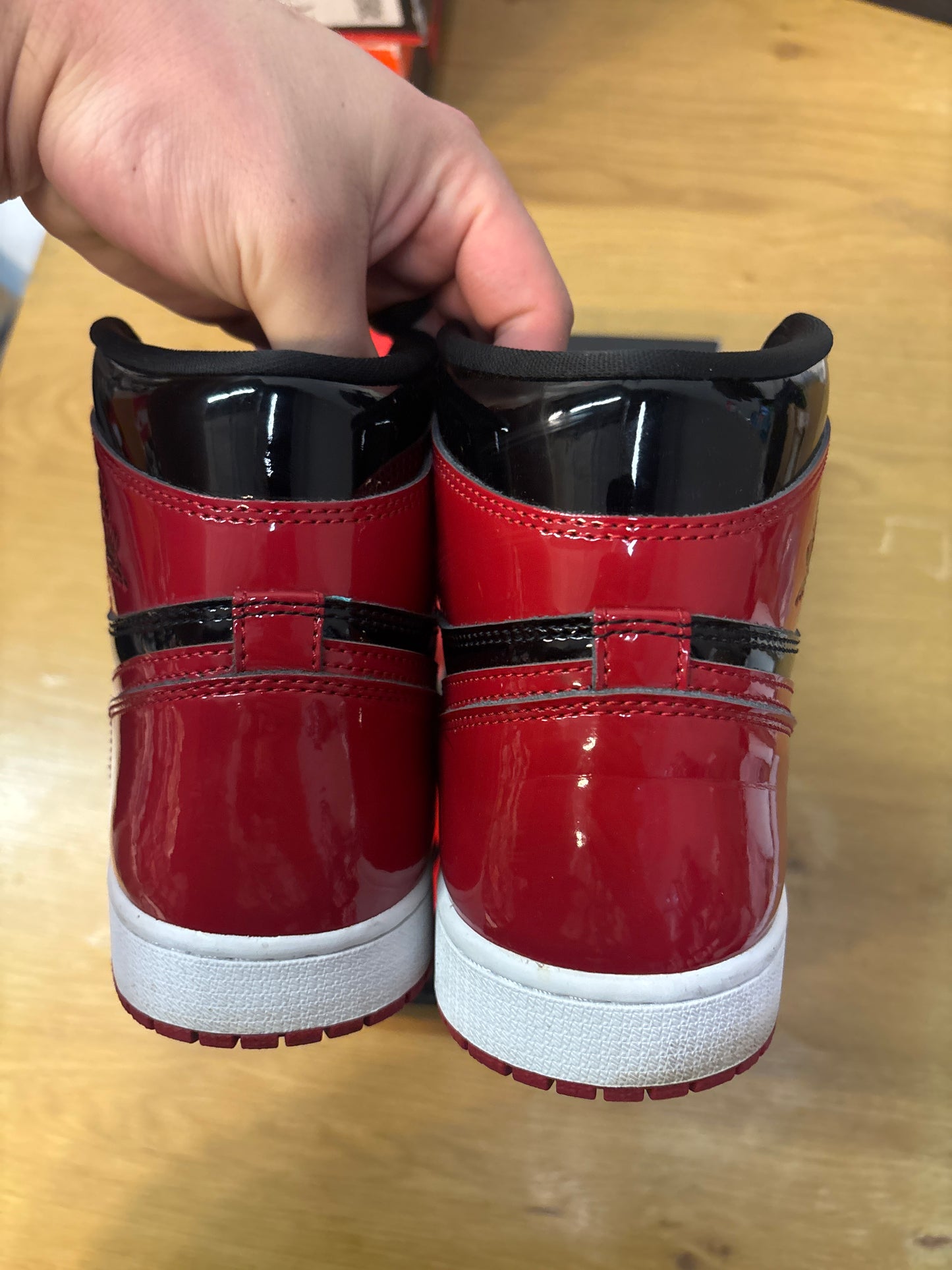 JORDAN 1 HIGH OG PATENT BRED Used Sz 10