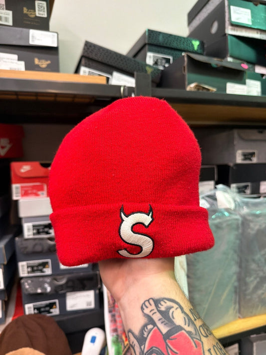 Supreme Red S Horn Beanie