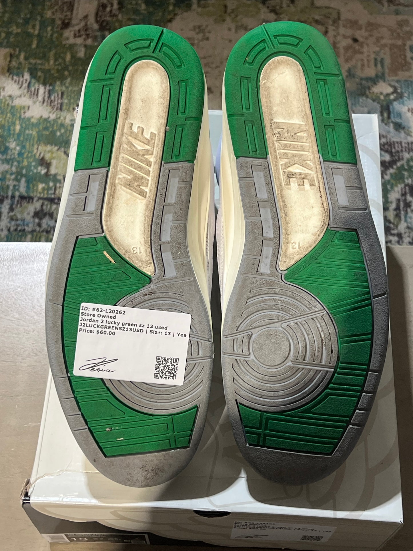 Jordan 2 lucky green sz 13 used