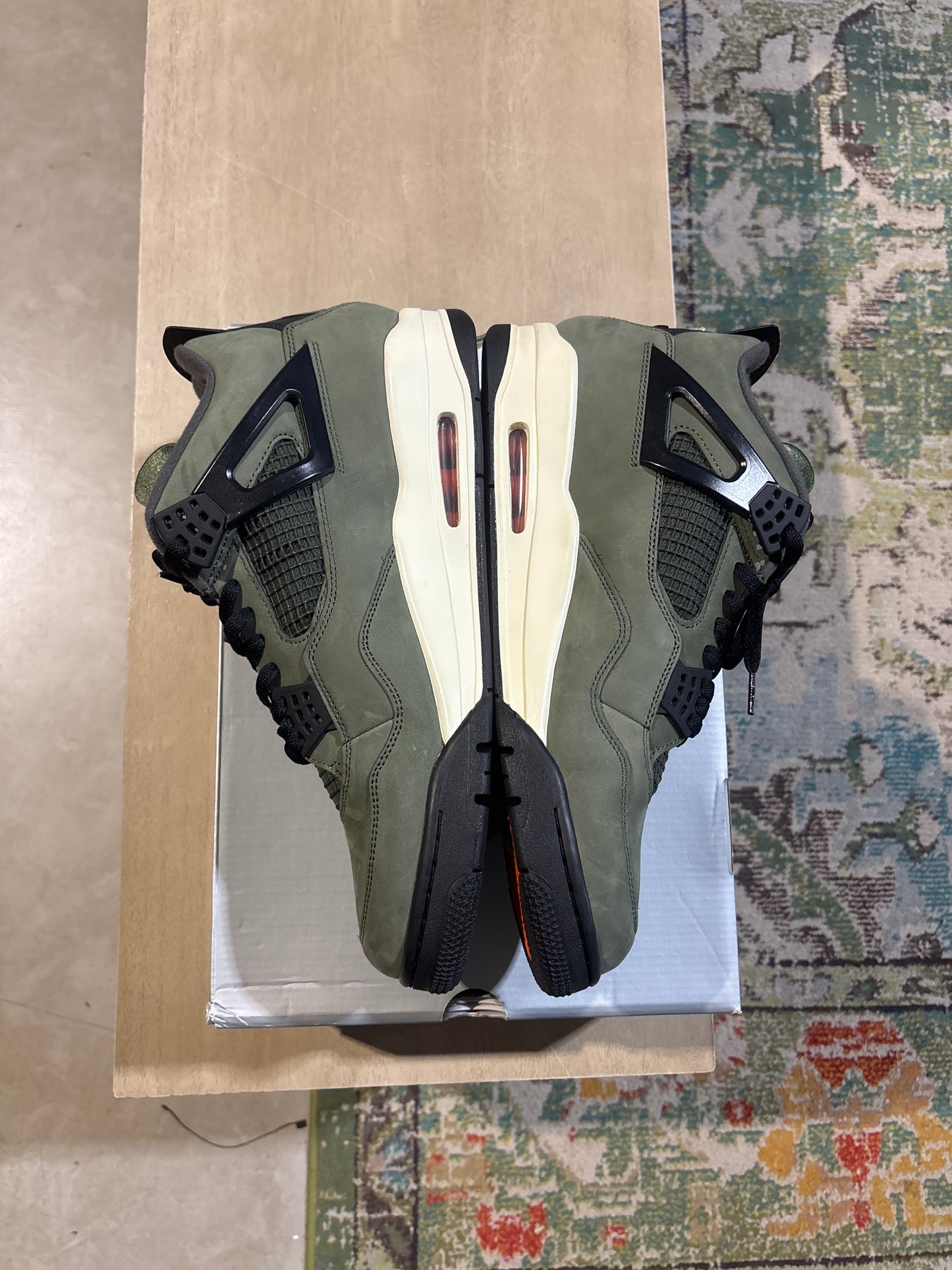 Jordan 4 Undefeated Used Sz 13