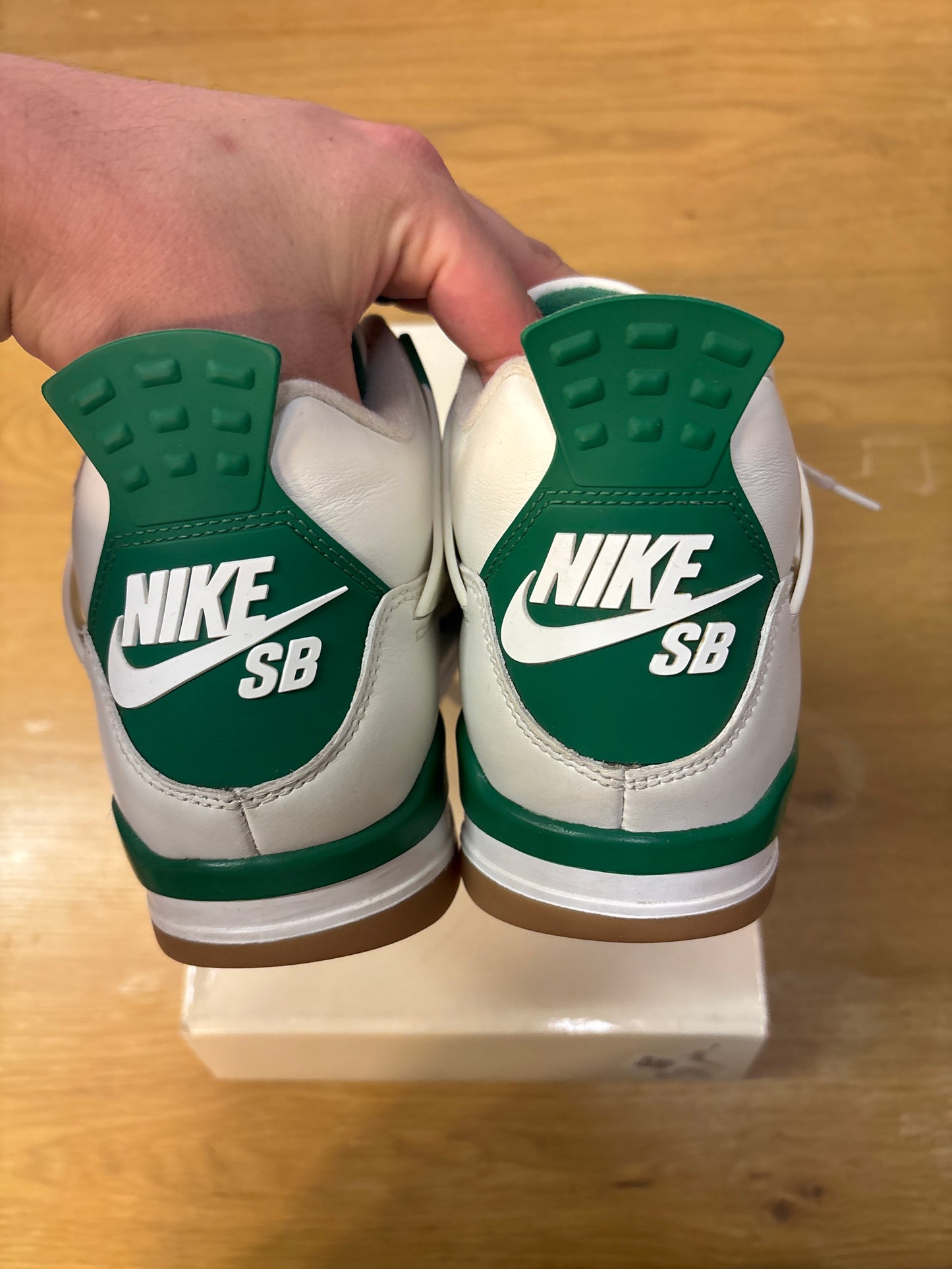 Air Jordan 4 retro pine green sb sz 9 used