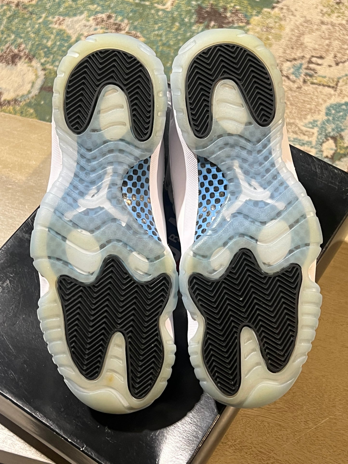 Jordan 11 Legend Blue Used Sz 9
