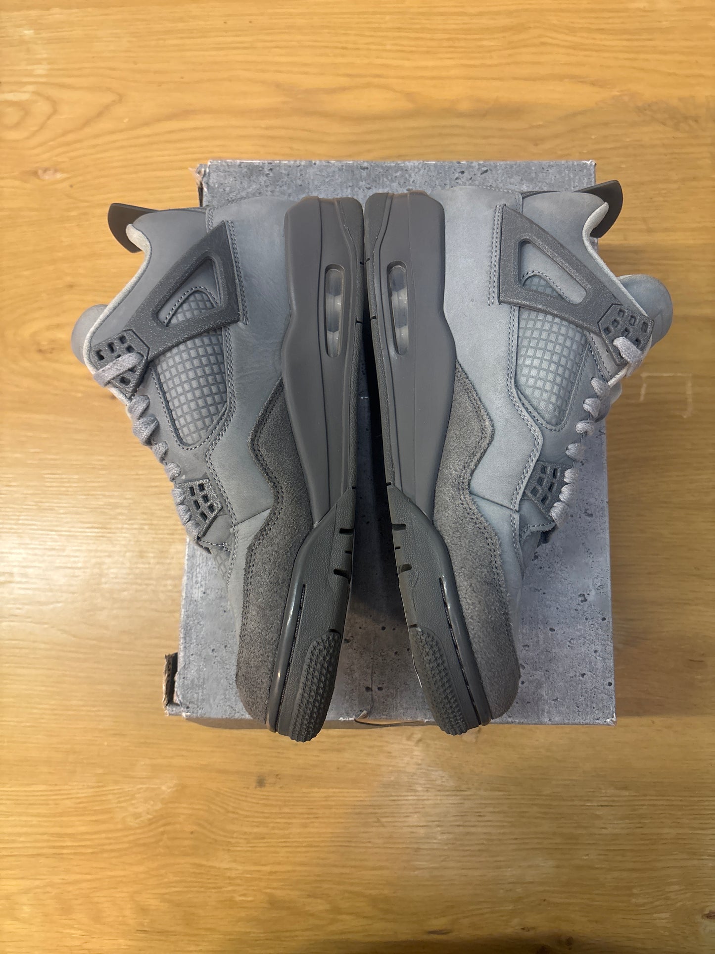 AIR JORDAN 4 RETRO SE WET CEMENT Used Sz 10
