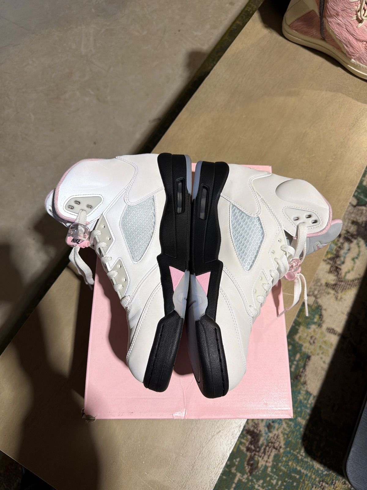 Jordan 5 Retro Medium Soft Pink - Pre-Owned