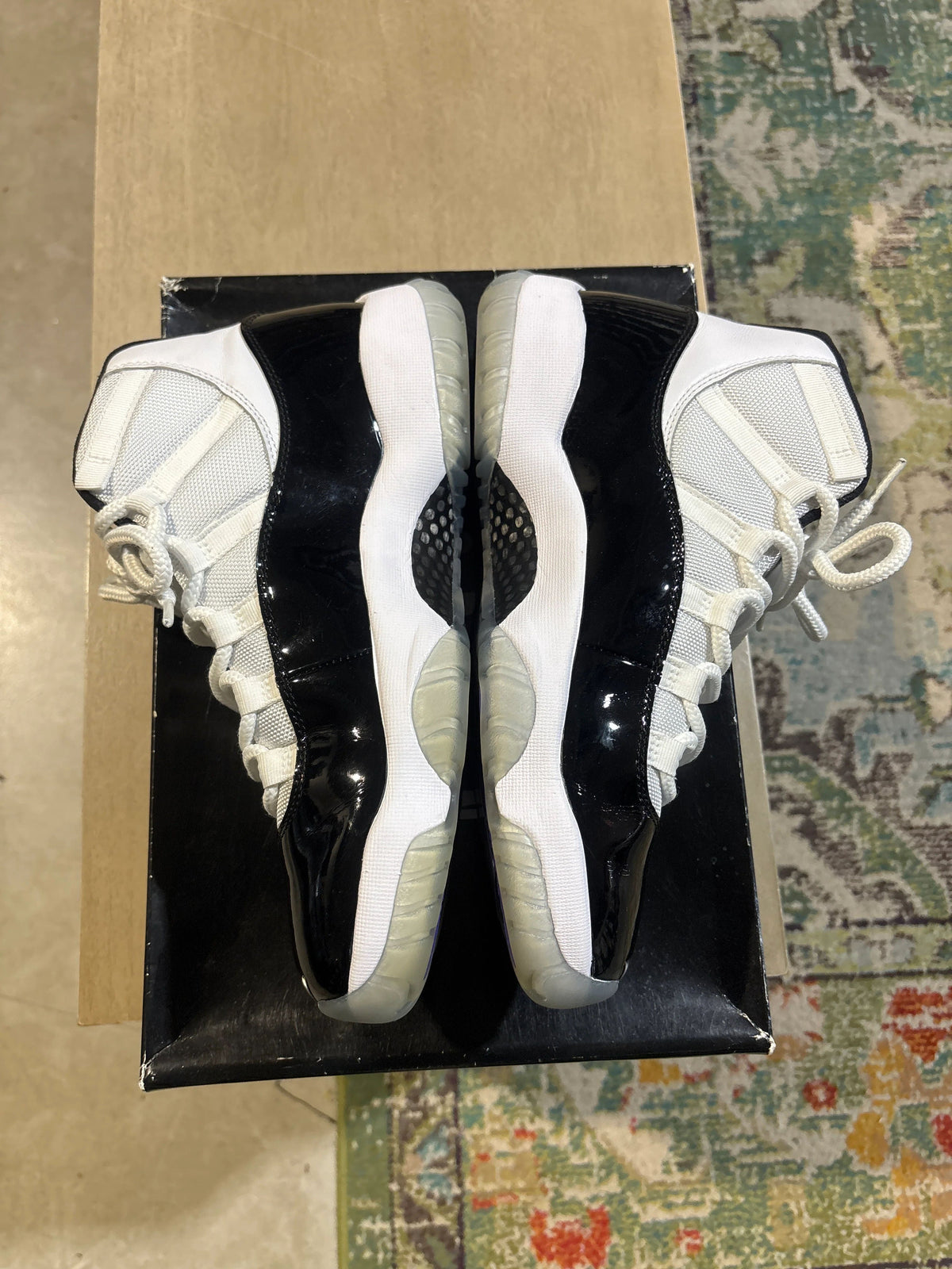 Jordan 11 Retro Concord (2018) - Pre-Owned