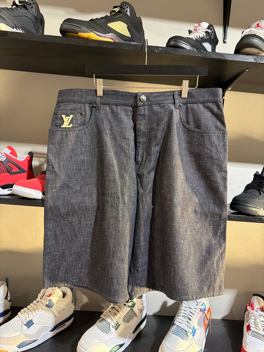 LV CHAMBRAY DENIM SHORTS
