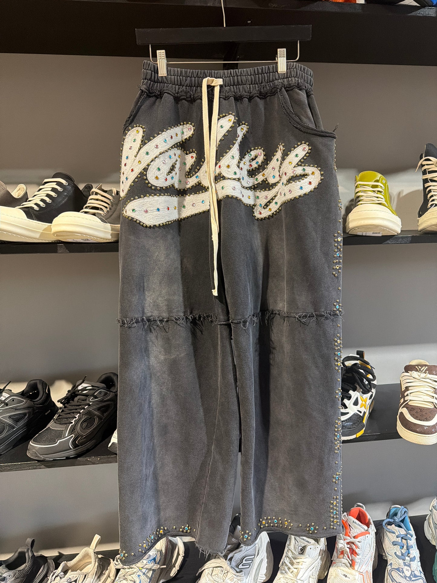Vale Skittle Black Sweatpants Sz S