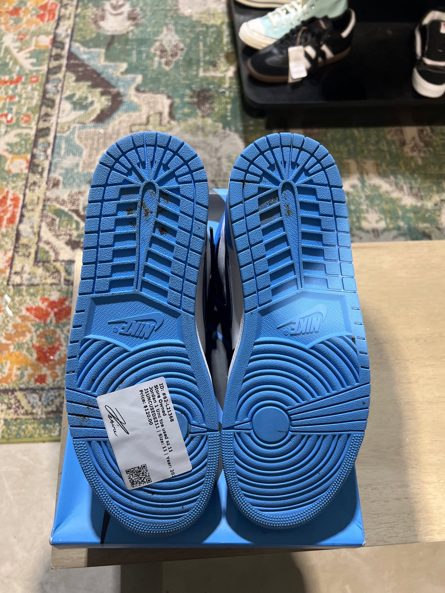 Jordan 1 Unc toe used sz 11