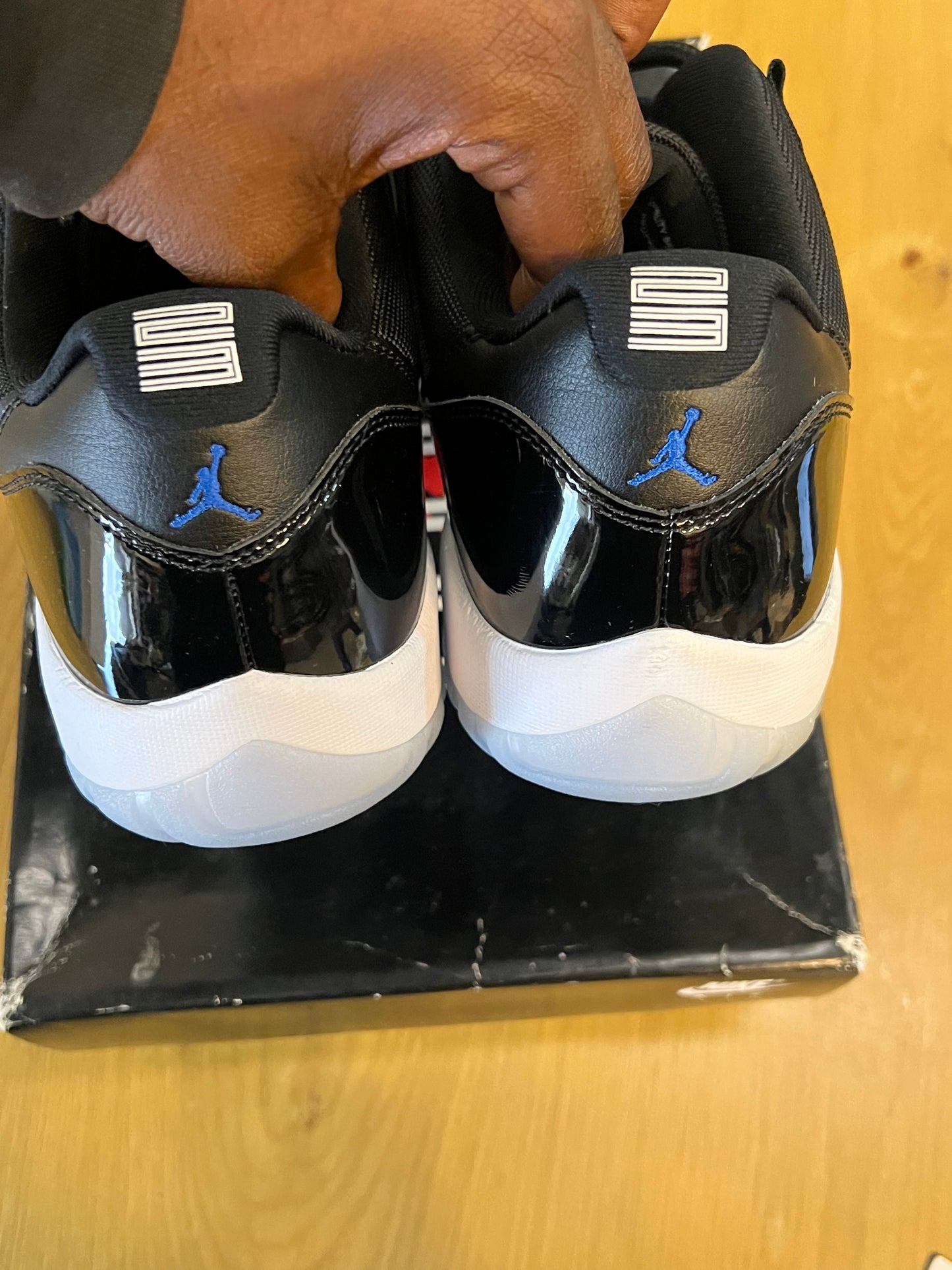 AIR JORDAN 11 RETRO LOW SPACE JAM Used Sz 14