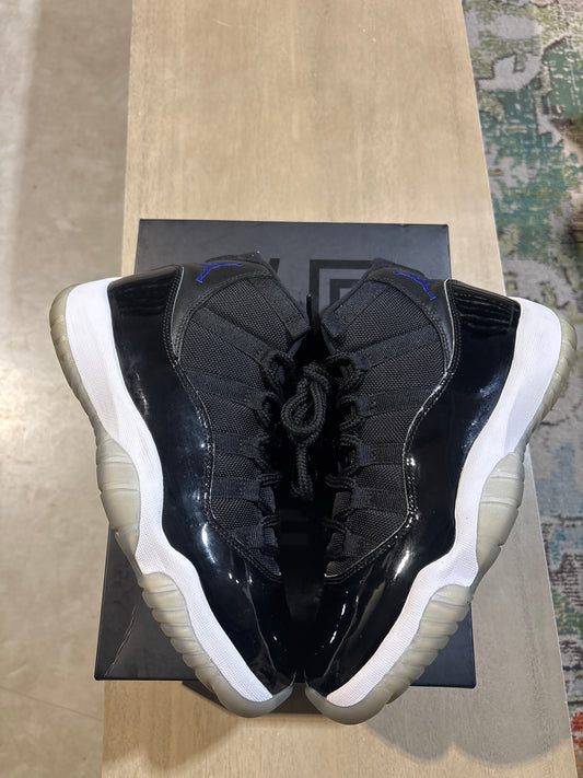 Jordan 11 space jam used 8.5