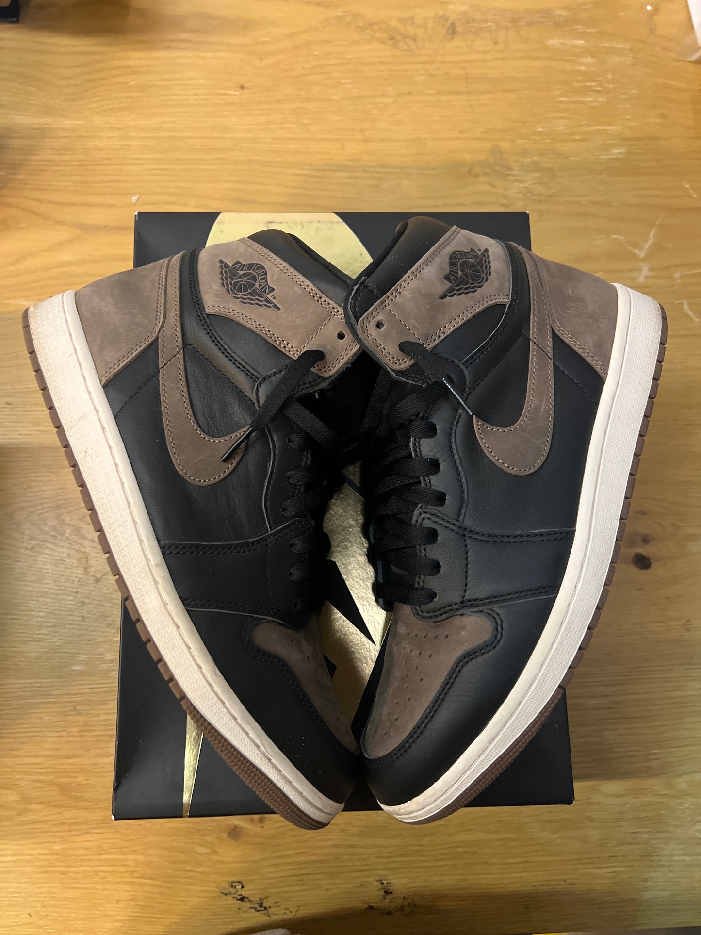 Air Jordan 1 palomino used sz11.5