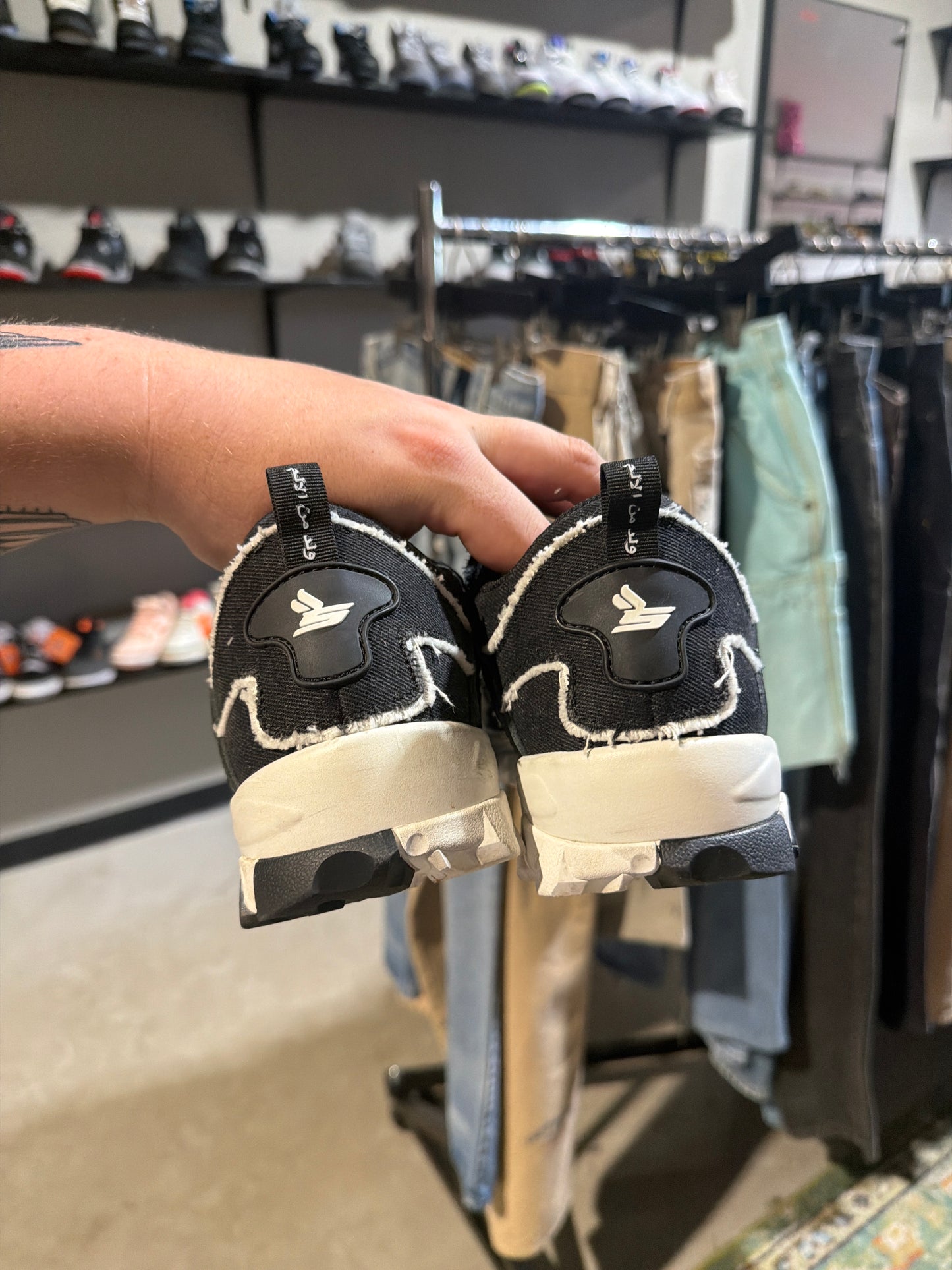 Sicko Hiking Sneaker Black/White Used Sz 9