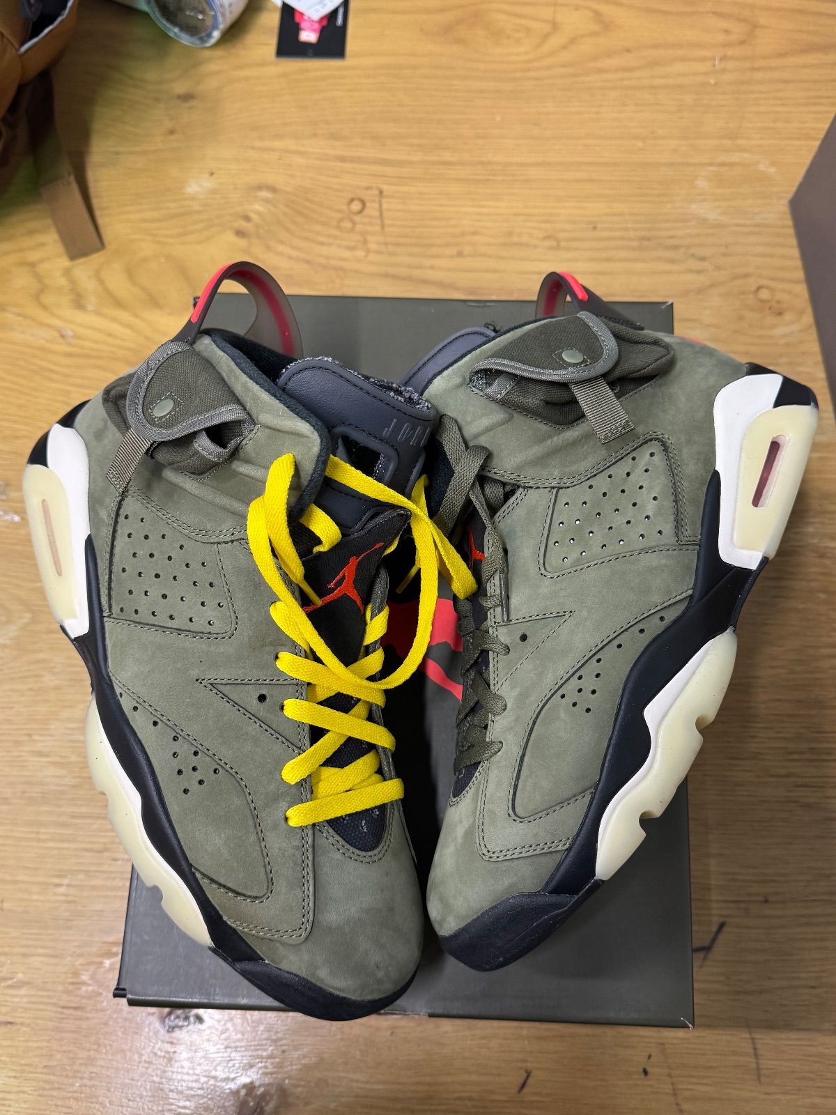 Jordan 6 Retro Travis Scott - Pre-Owned
