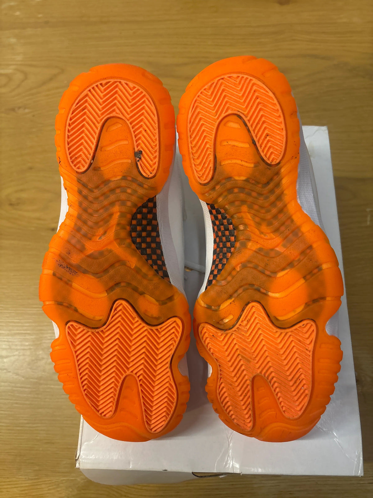 Jordan 11 Retro Low Citrus (2021) (Women's) - Pre-Owned