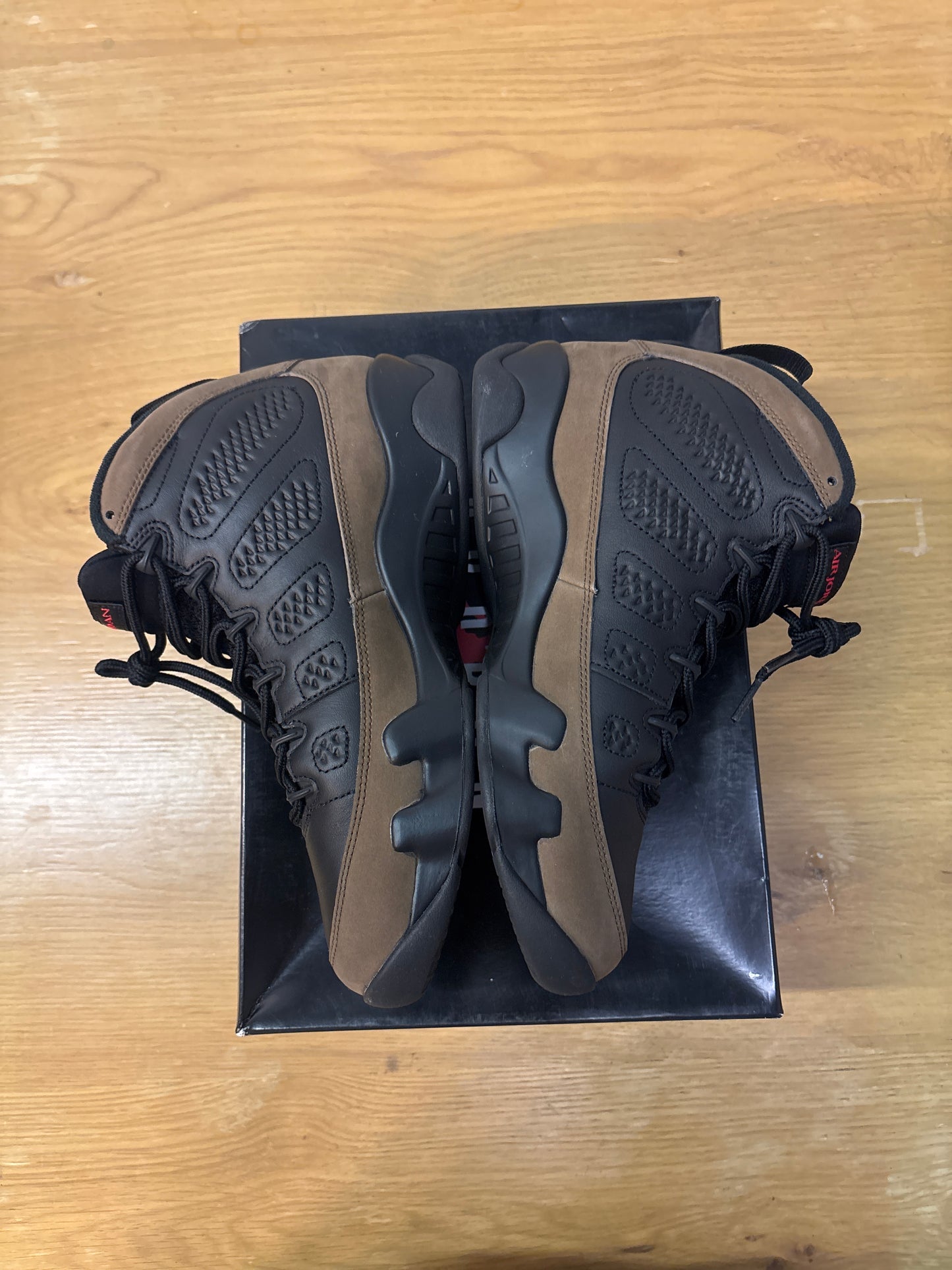 JORDAN 9 OLIVE 2024 Used Sz 8