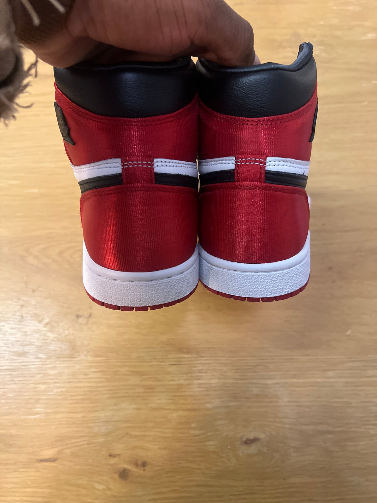 Air Jordan 1 satin