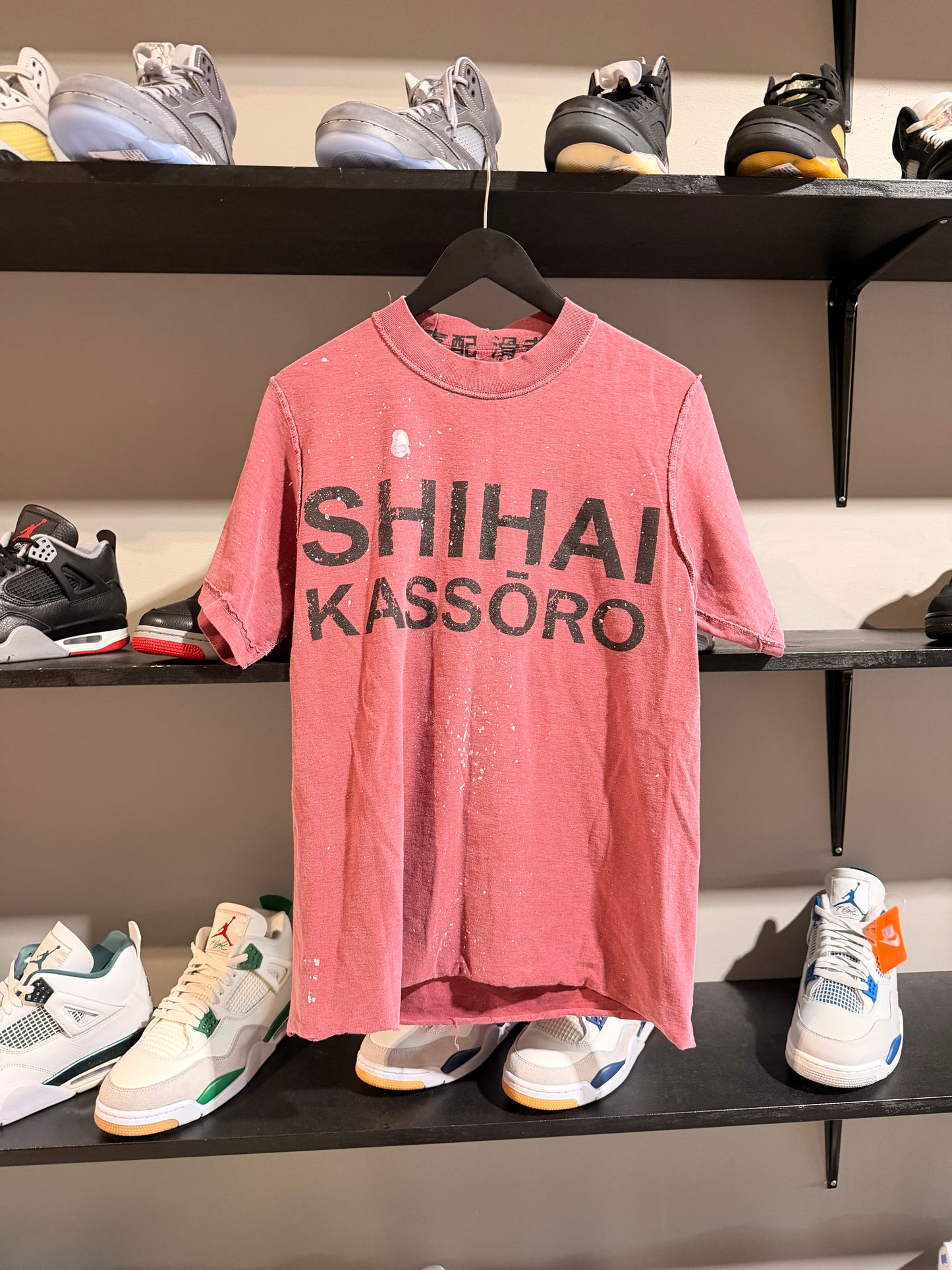 Shihai Kassoro Burgundy Tee