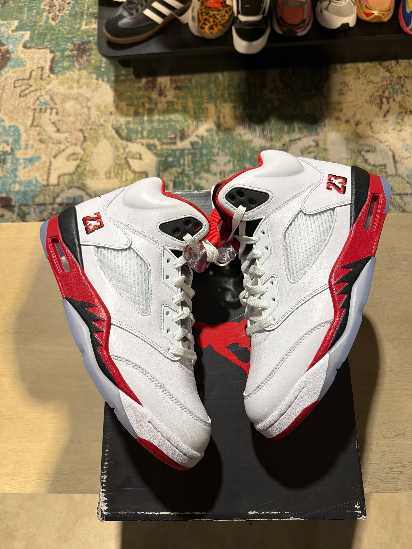 Jordan 5 Fire red 2025 Used sz 8.5