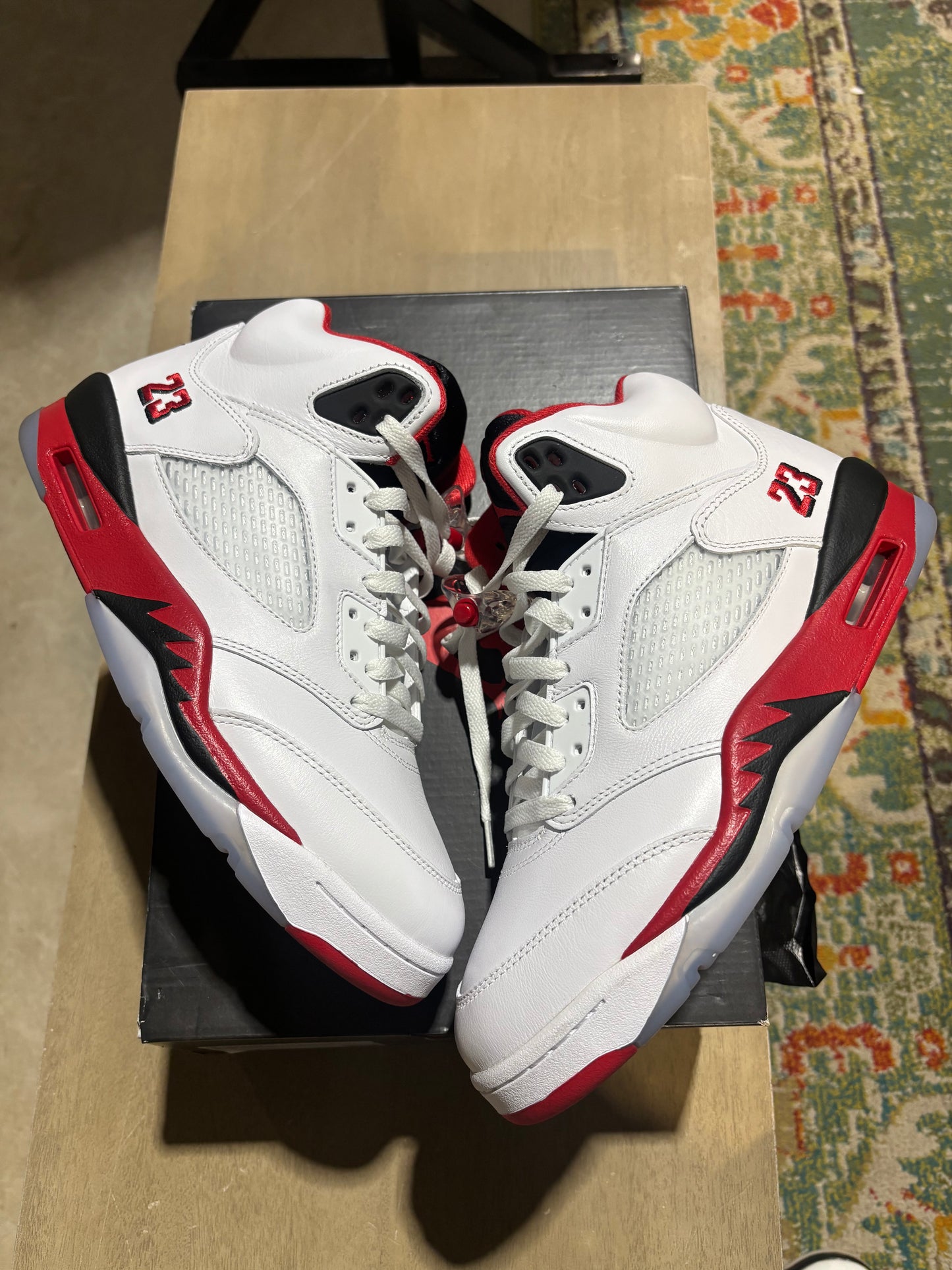 Air Jordan 5 fire red used 9.5