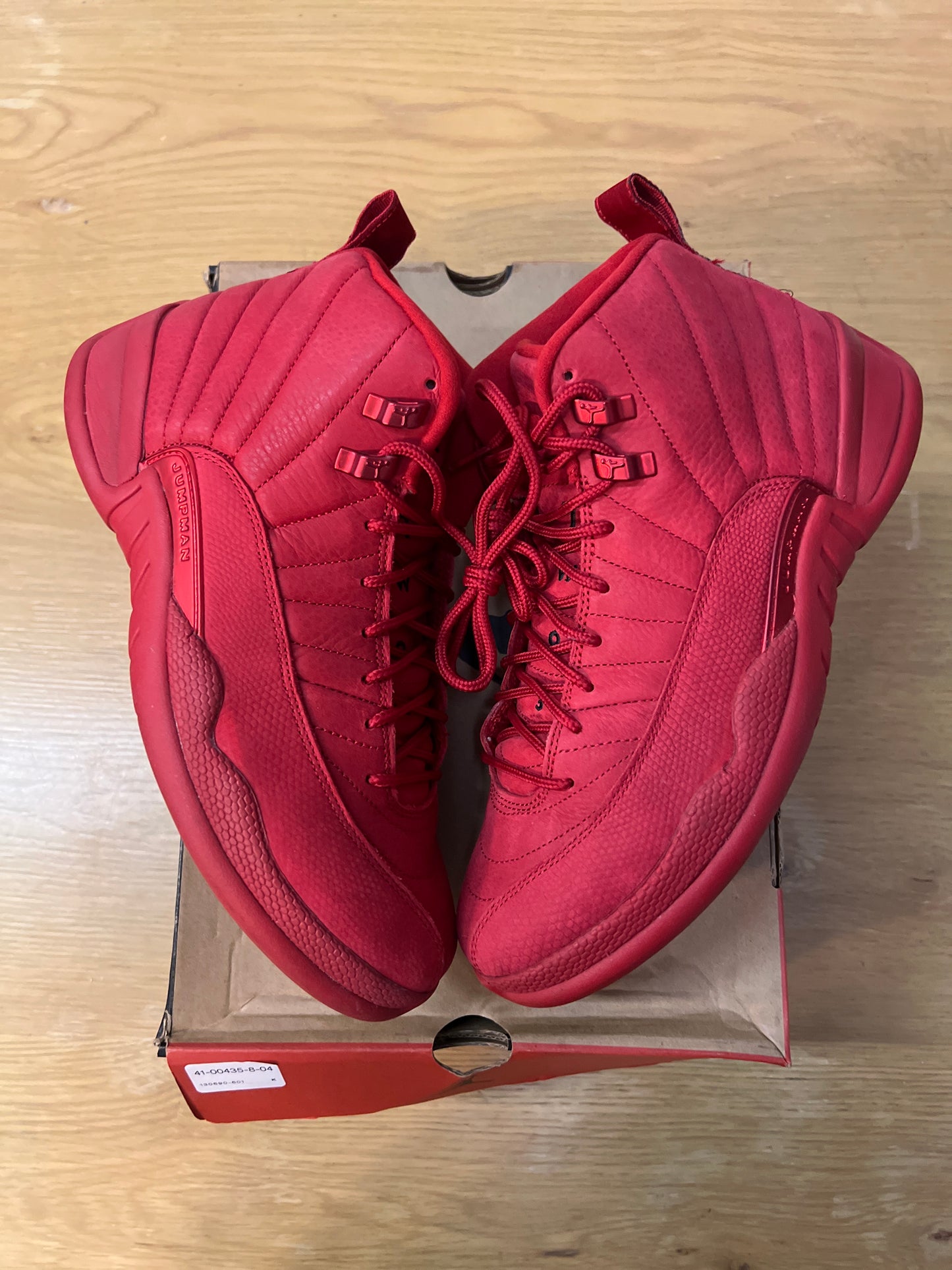 Jordan 12 gym red used Sz 9
