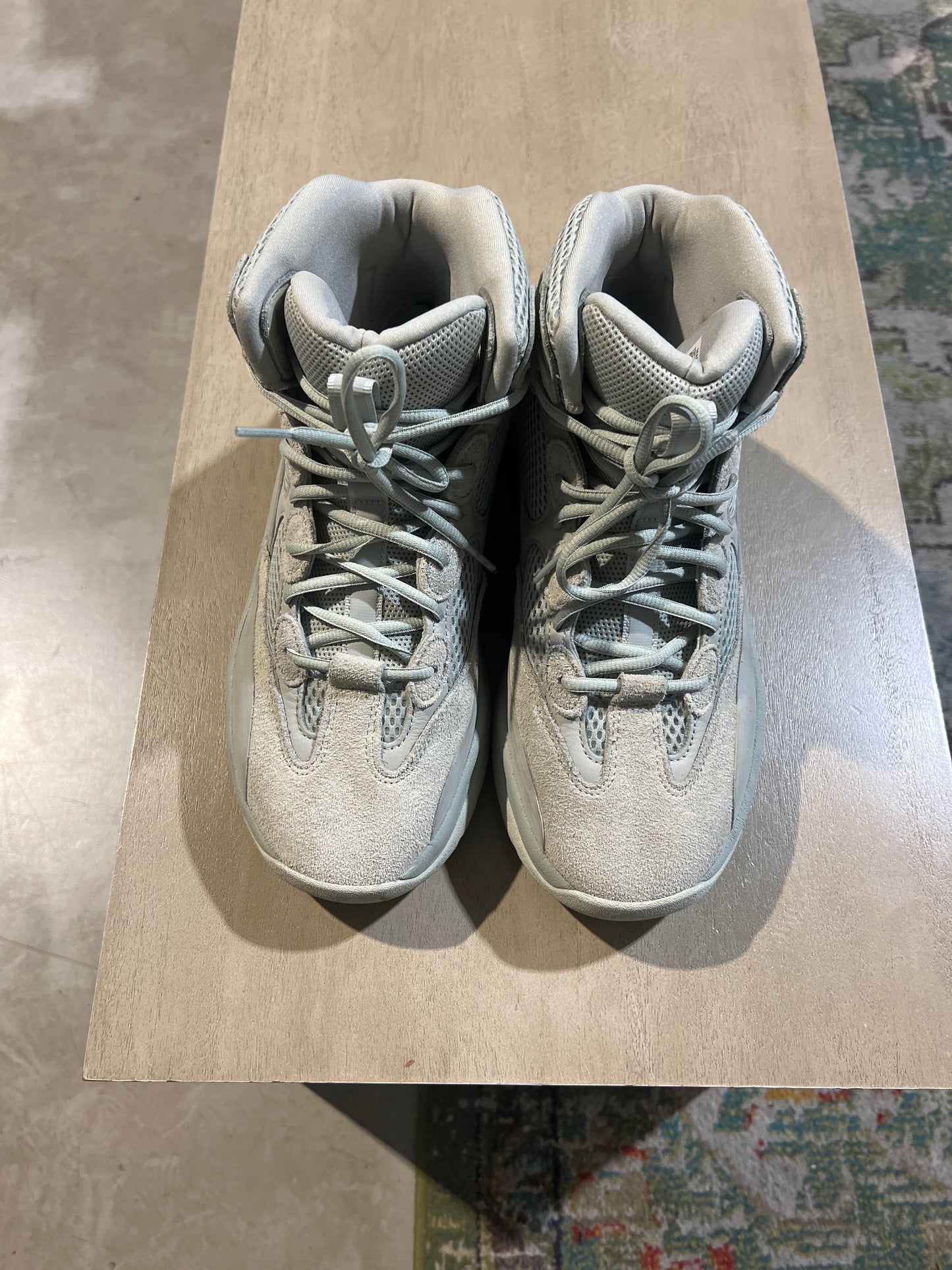 Yeezy Boot salt Used Sz 9.5 NB
