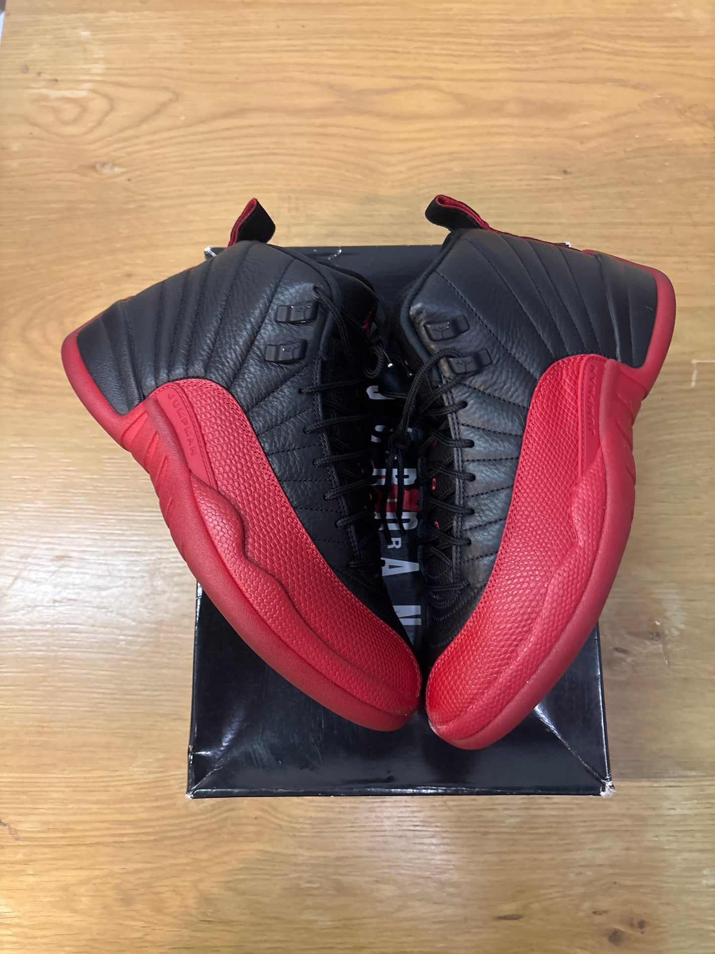 JORDAN 12 FLU GAME 2025 Used 8.5 RB