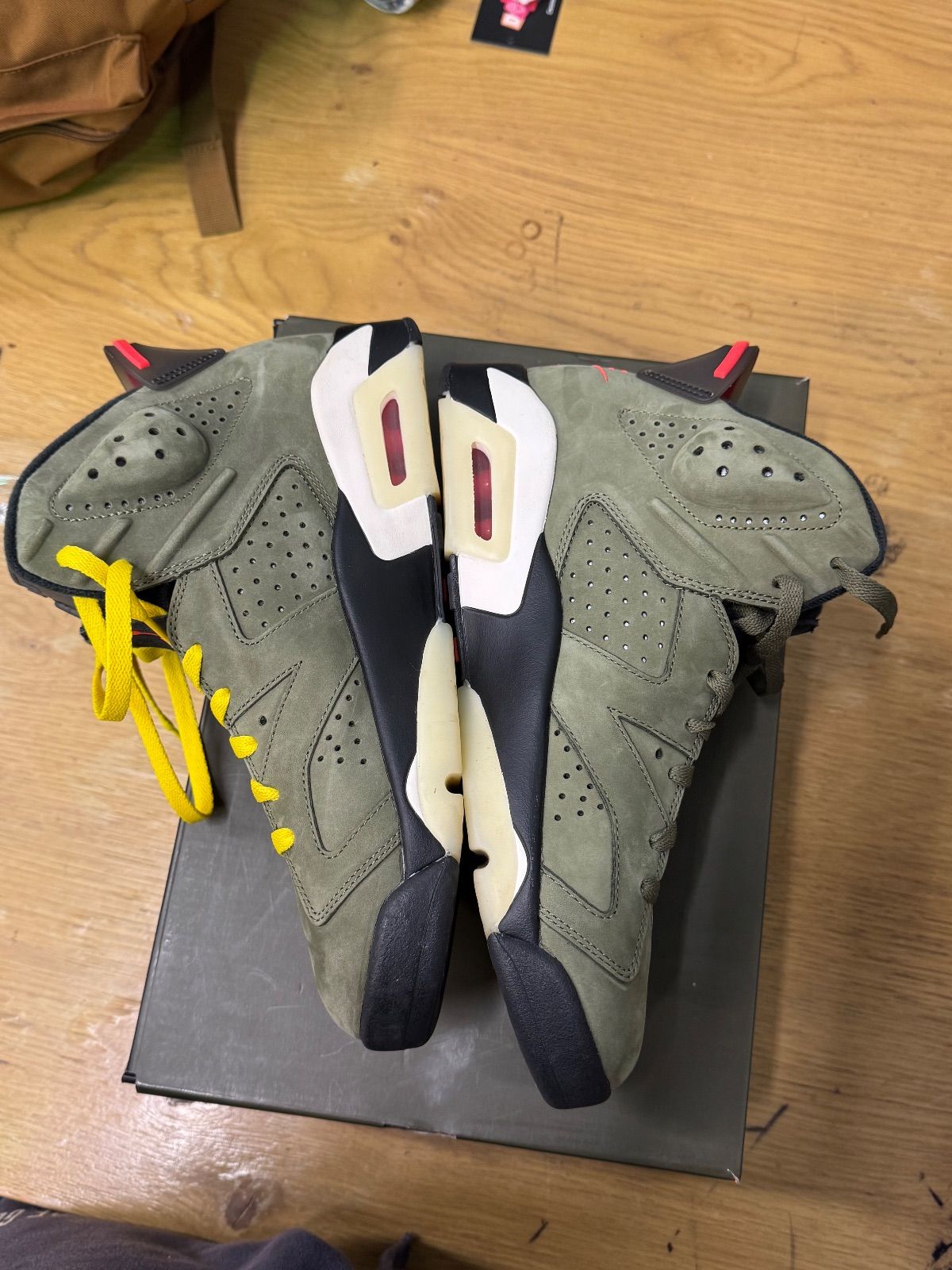 Jordan 6 Retro Travis Scott - Pre-Owned