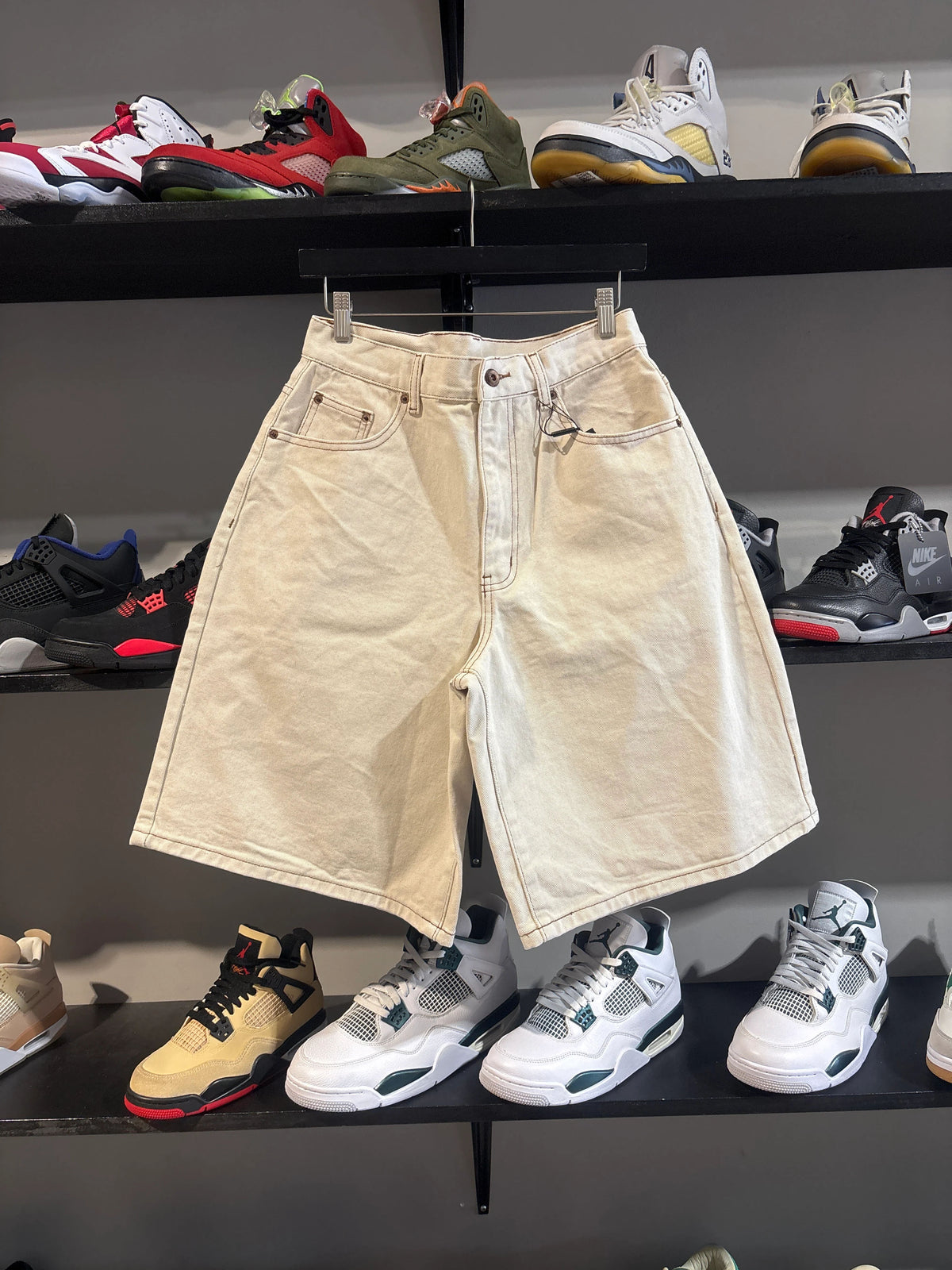 Gv Gallery Jean Shorts Cream