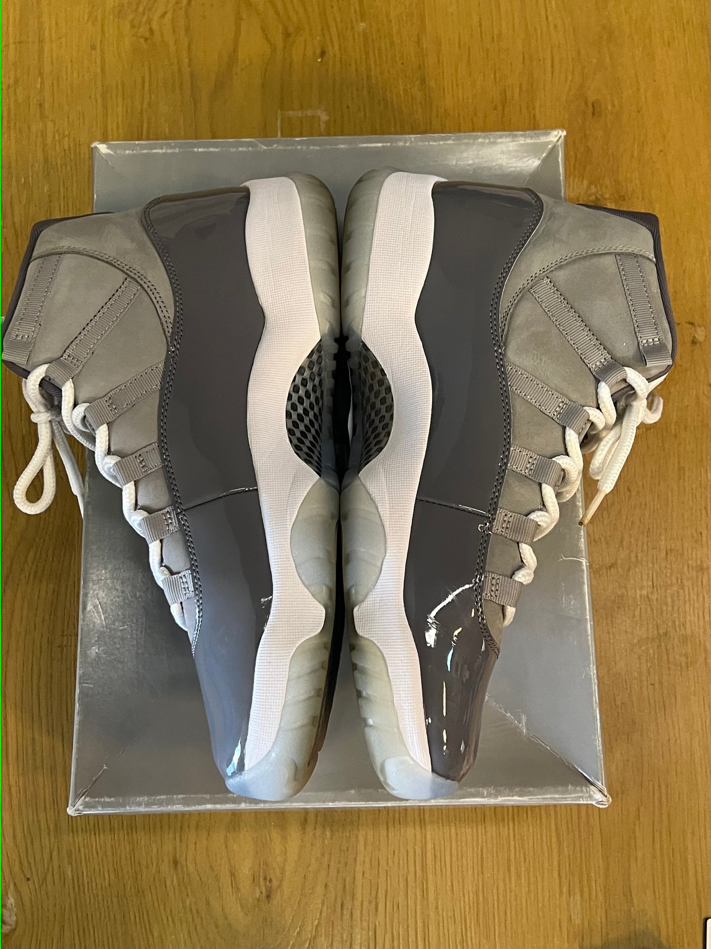 AIR JORDAN 11 RETRO COOL GREY Used Sz 12.5
