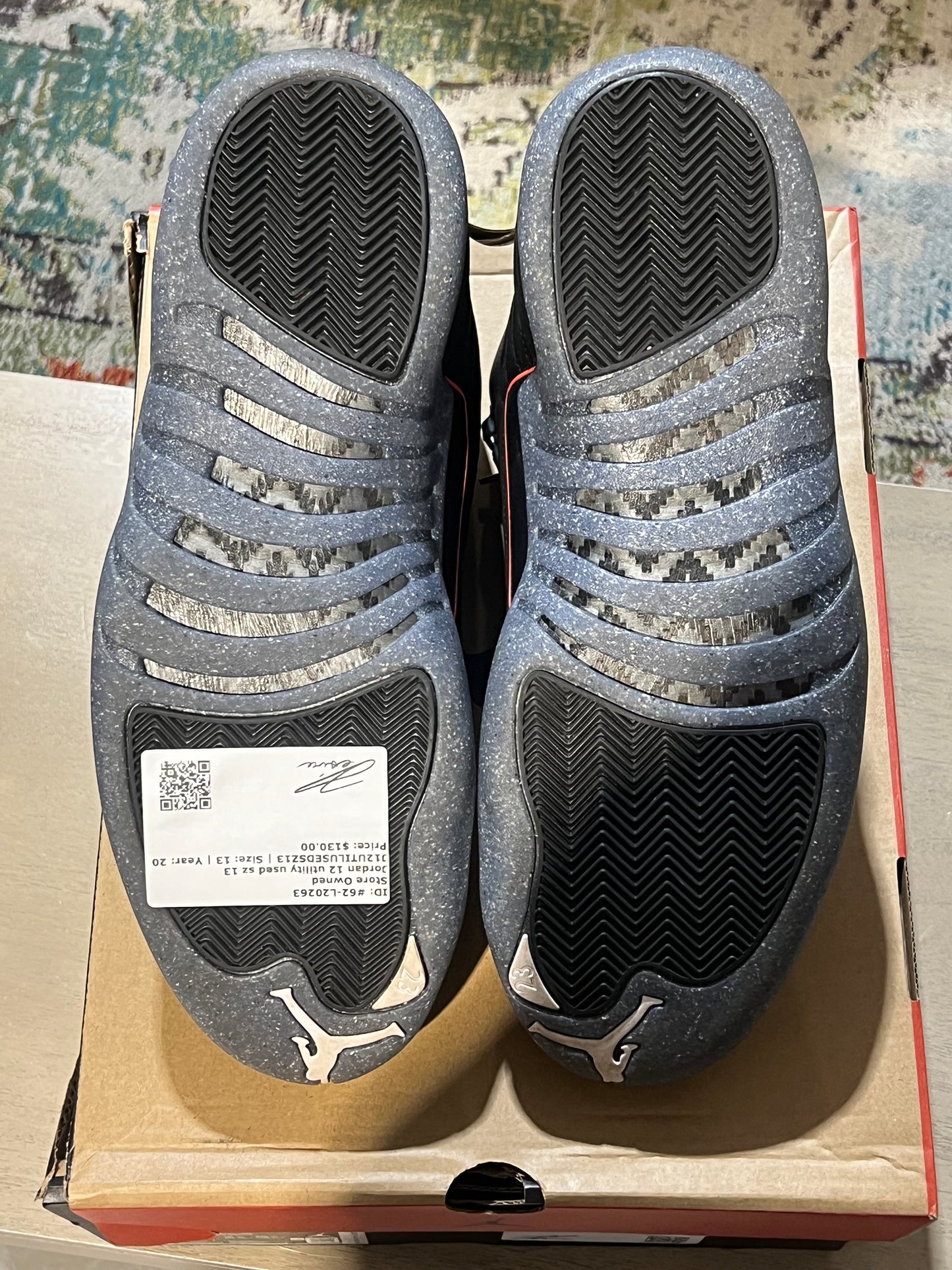 Jordan 12 utility used sz 13