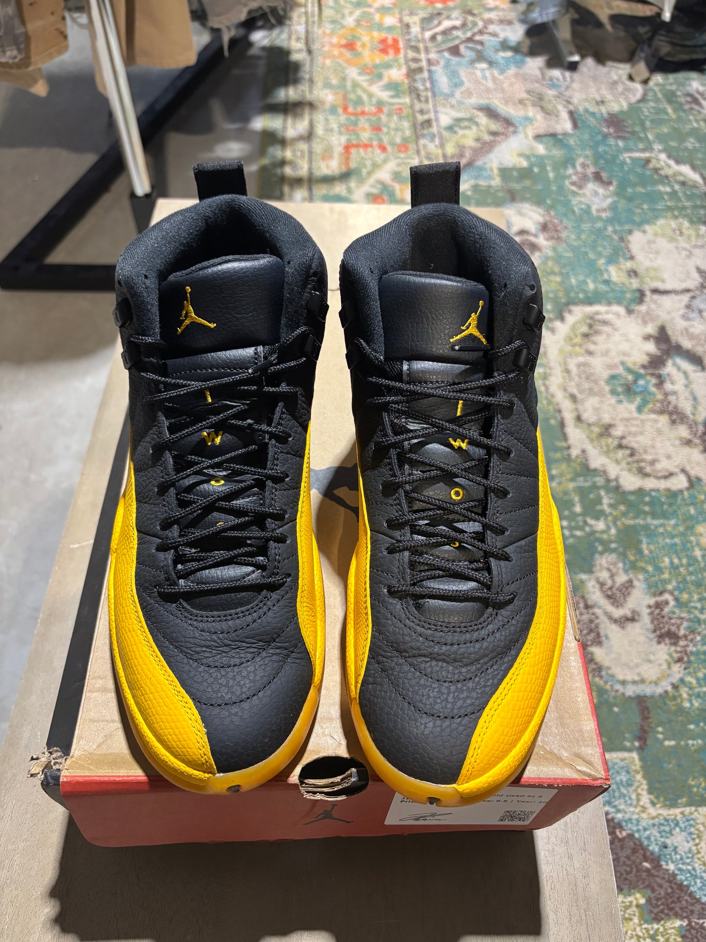 Jordan 12 University Gold Used Sz 9.5 (1)