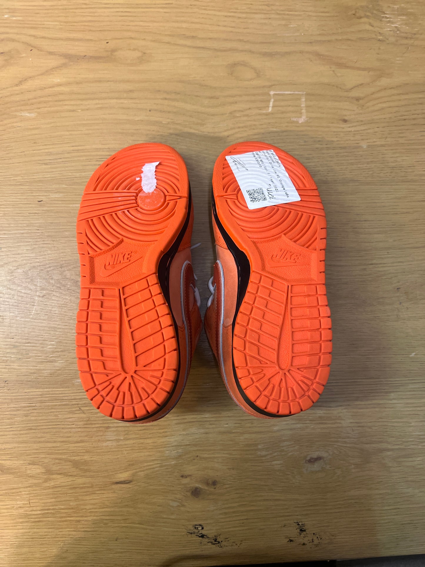 Nike Dunk SB orange lobster
