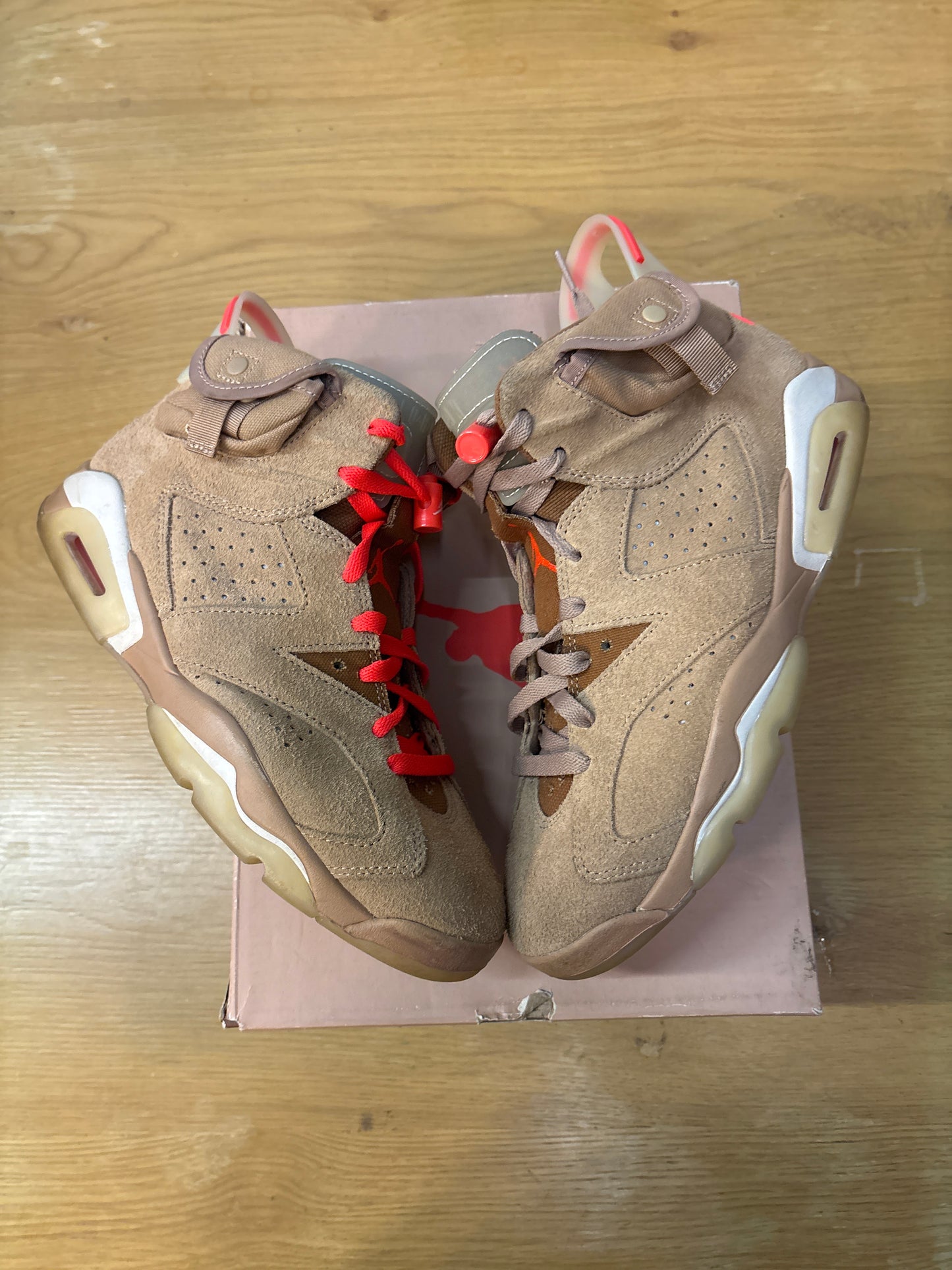 TRAVIS X JORDAN 6  KHAKI Used Sz 8