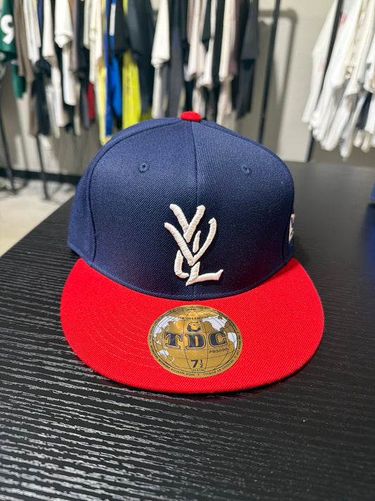 YVL FITTED NAVY/RED