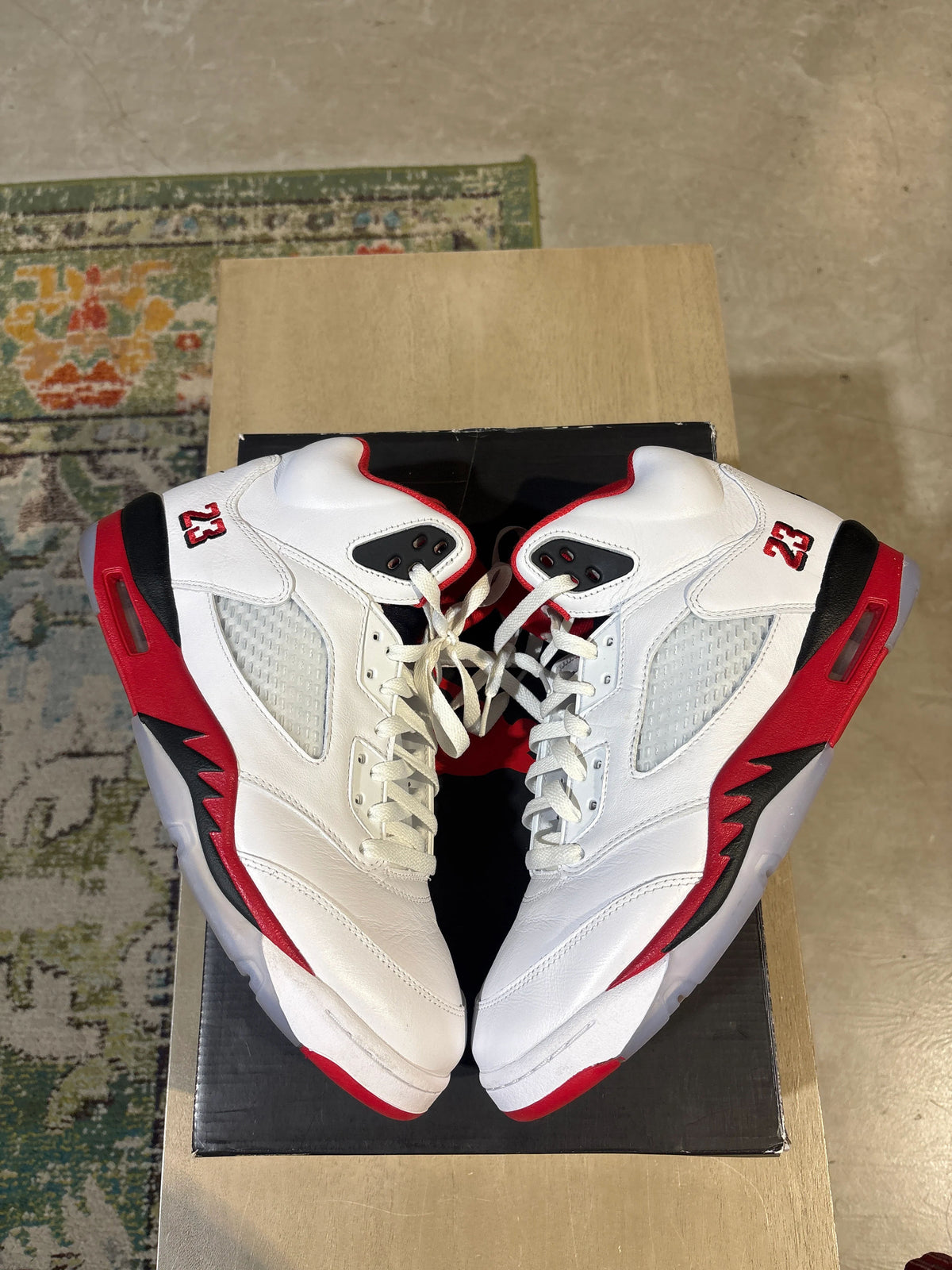 Jordan 5 Retro Fire Red Black Tongue (2025) - Pre-Owned