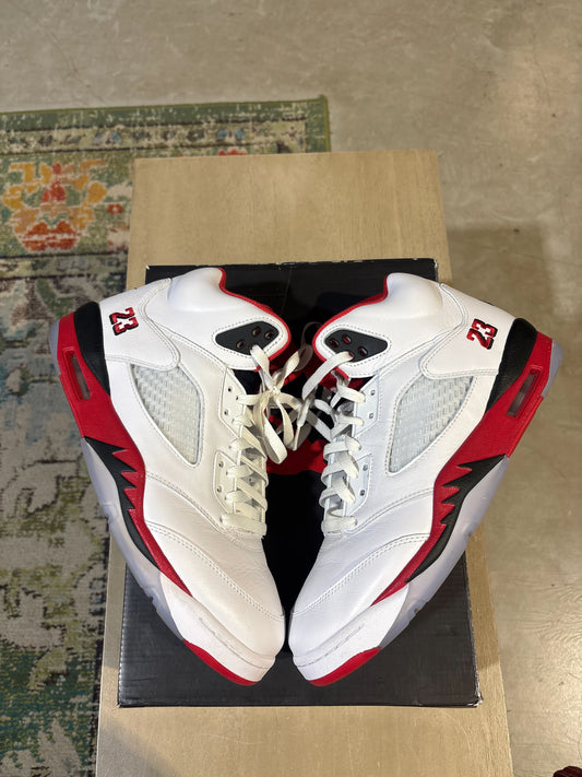 Jordan 5 Retro Fire Red Black Tongue (2025) - Pre-Owned