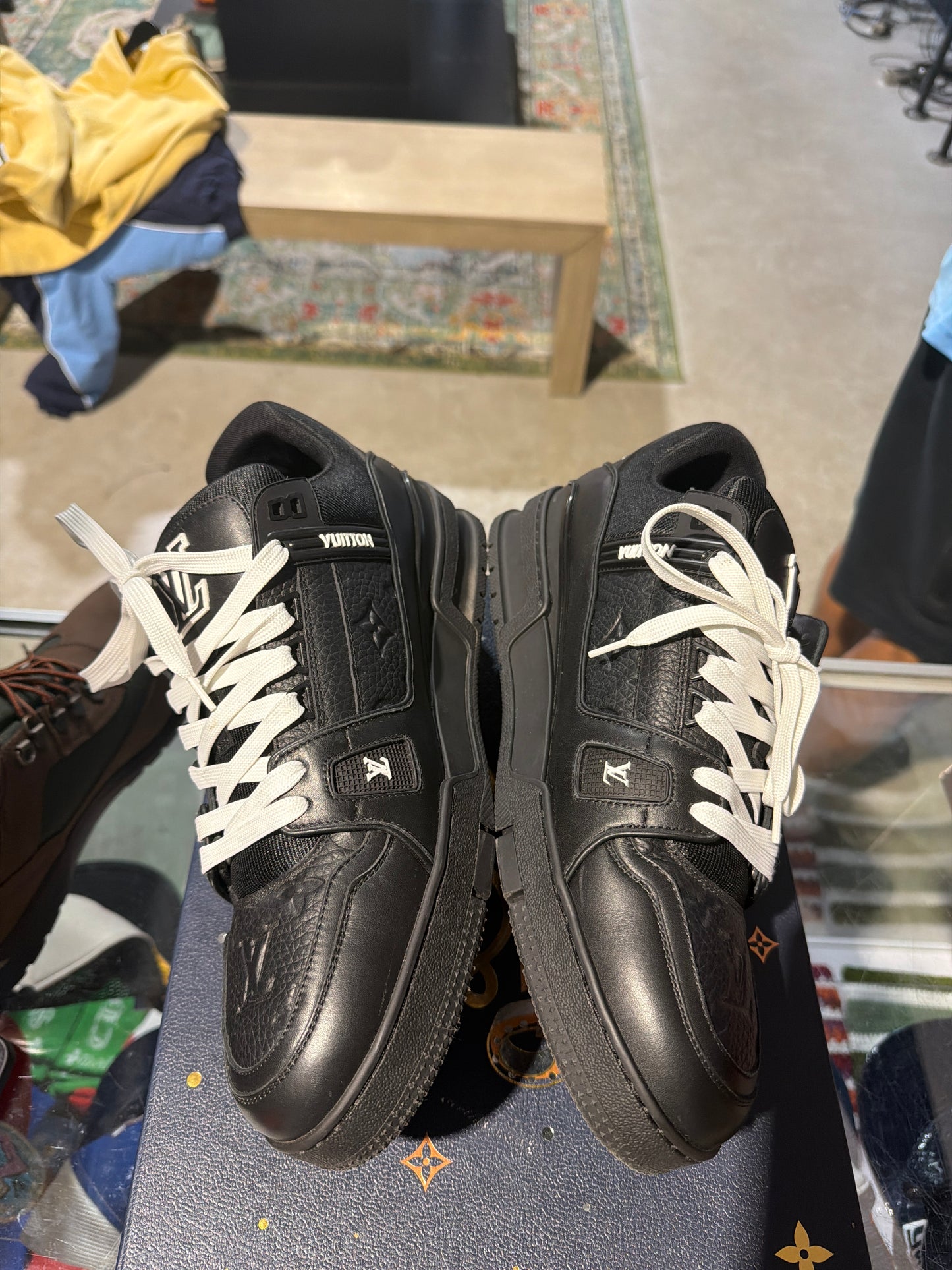 LV Trainer Black White Used Sz 10